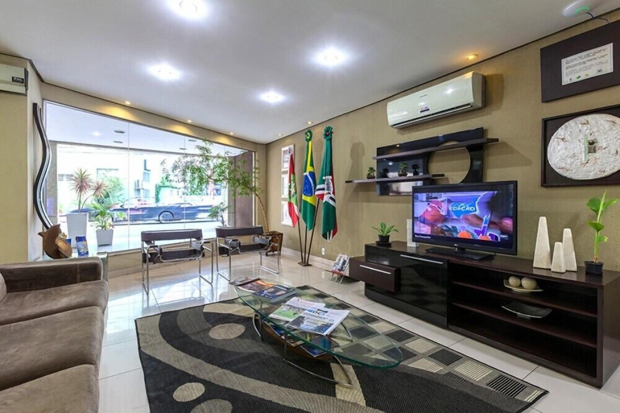 Vista Lobby Tri Hotel Criciúma