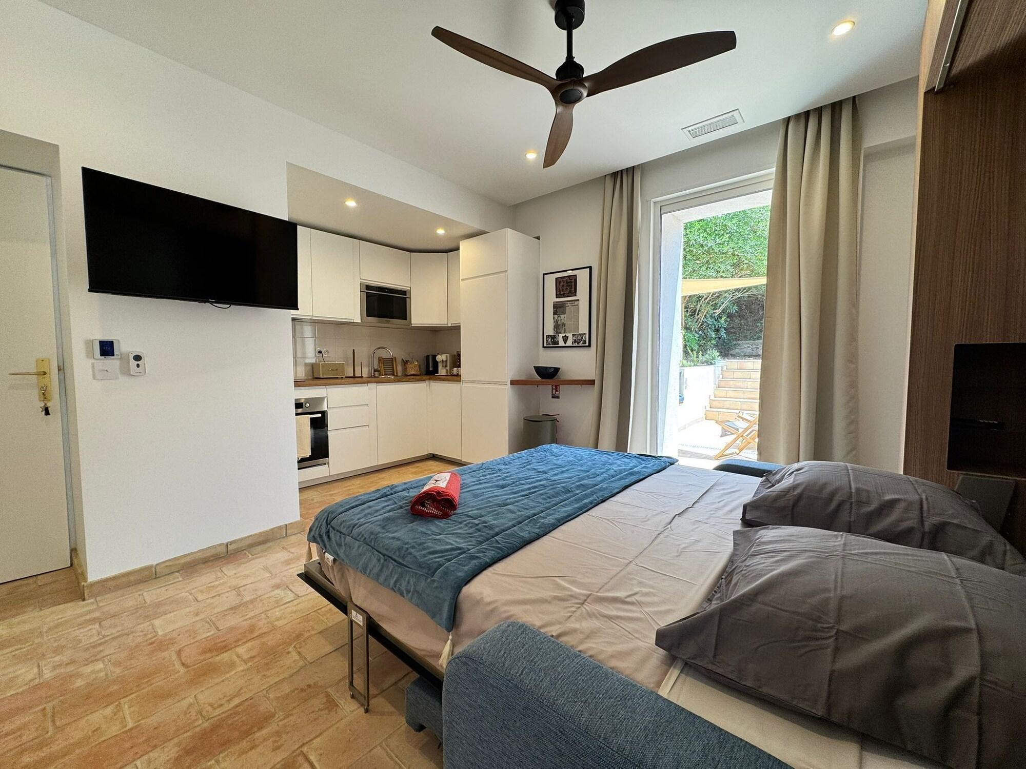 Bar/Salón Hotel Les Jardins de Porquerolles