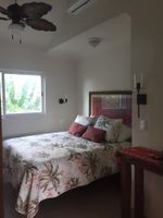 Alquiler Vacacional - Affordable Luxury-Newly Renovated Beachfront Condo-Vacation Paradise