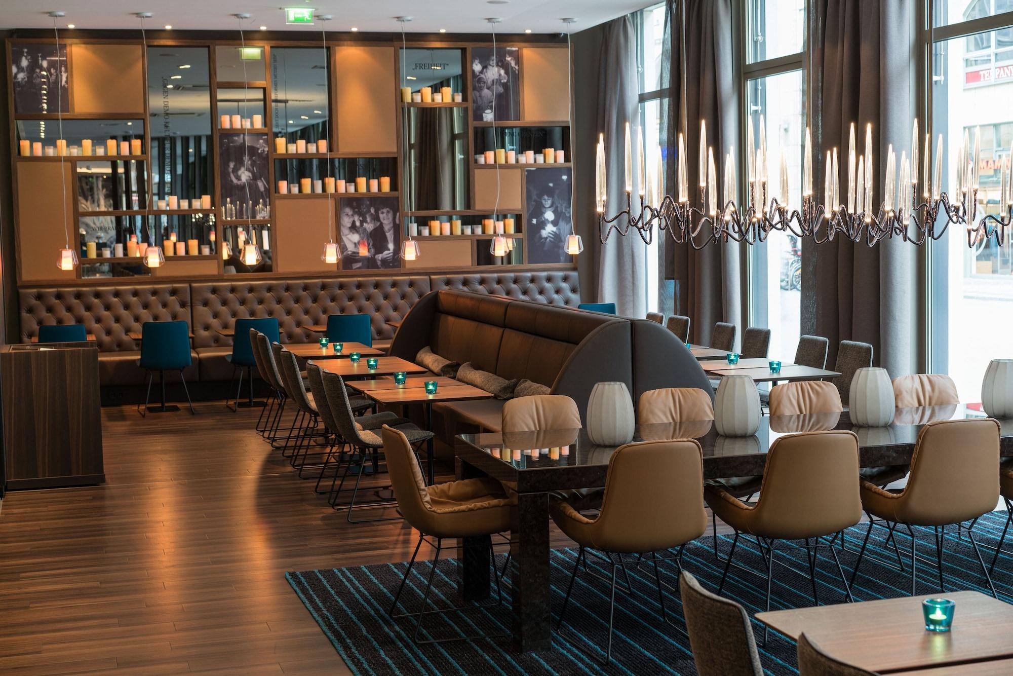 Bar/Salón Motel One Leipzig - Nikolaikirche