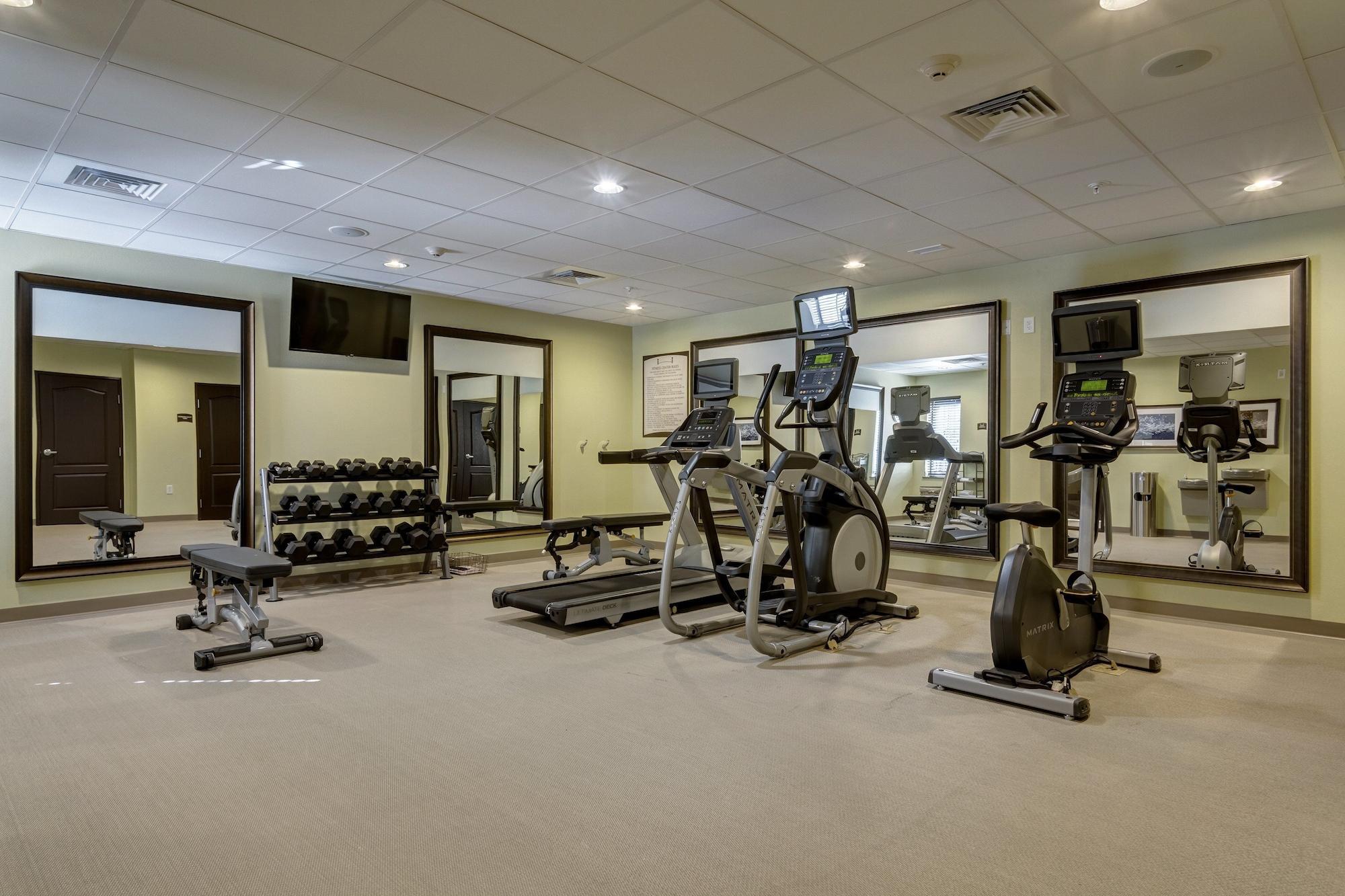 Gimnasio Staybridge Suites St Louis - Westport by IHG