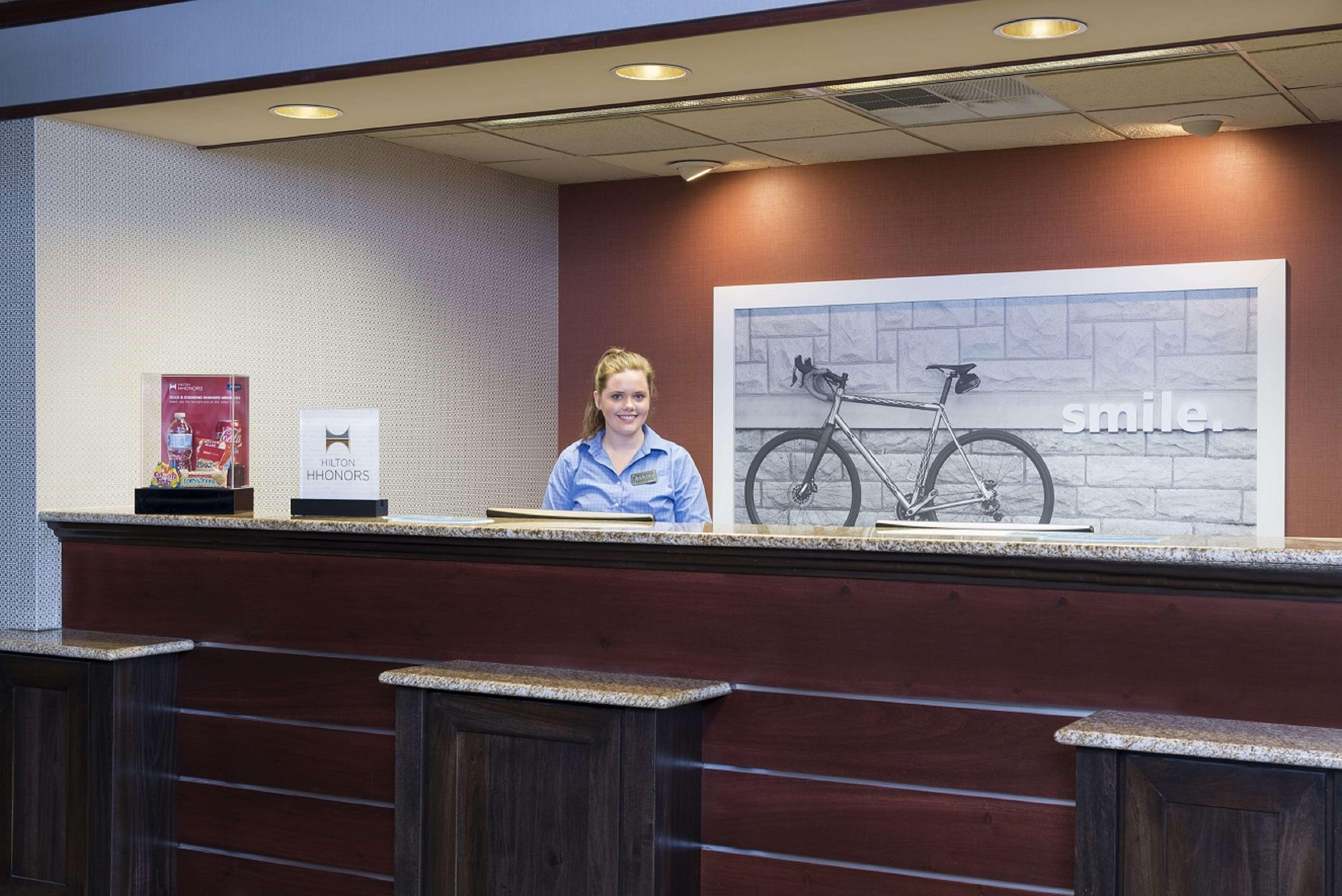 Vista Lobby Hampton Inn Mt. Pleasant