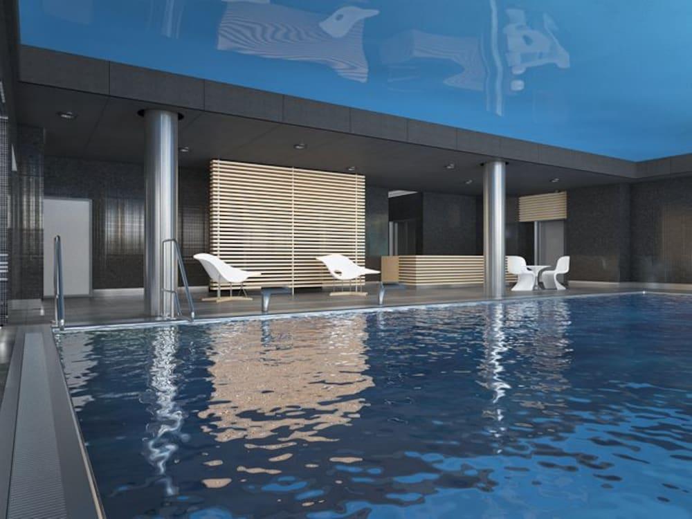 Vista Piscina Bristol ART & Medical SPA