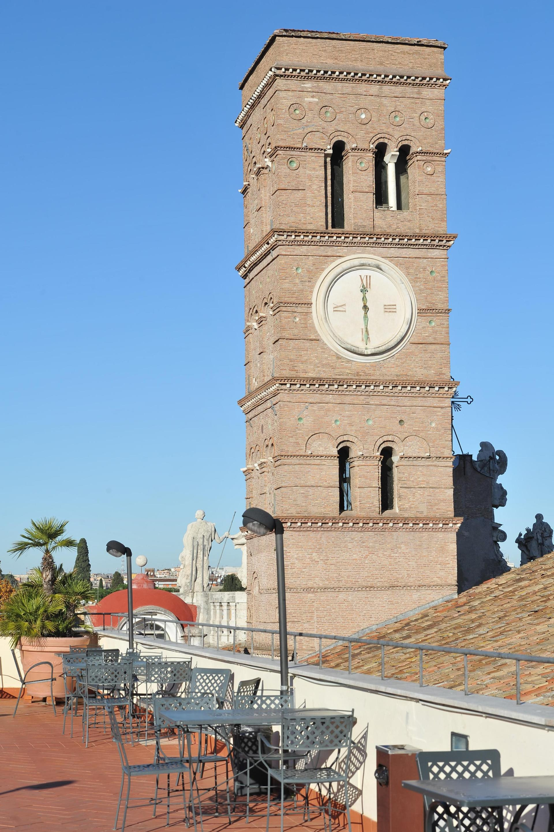 Vista Exterior Domus Sessoriana
