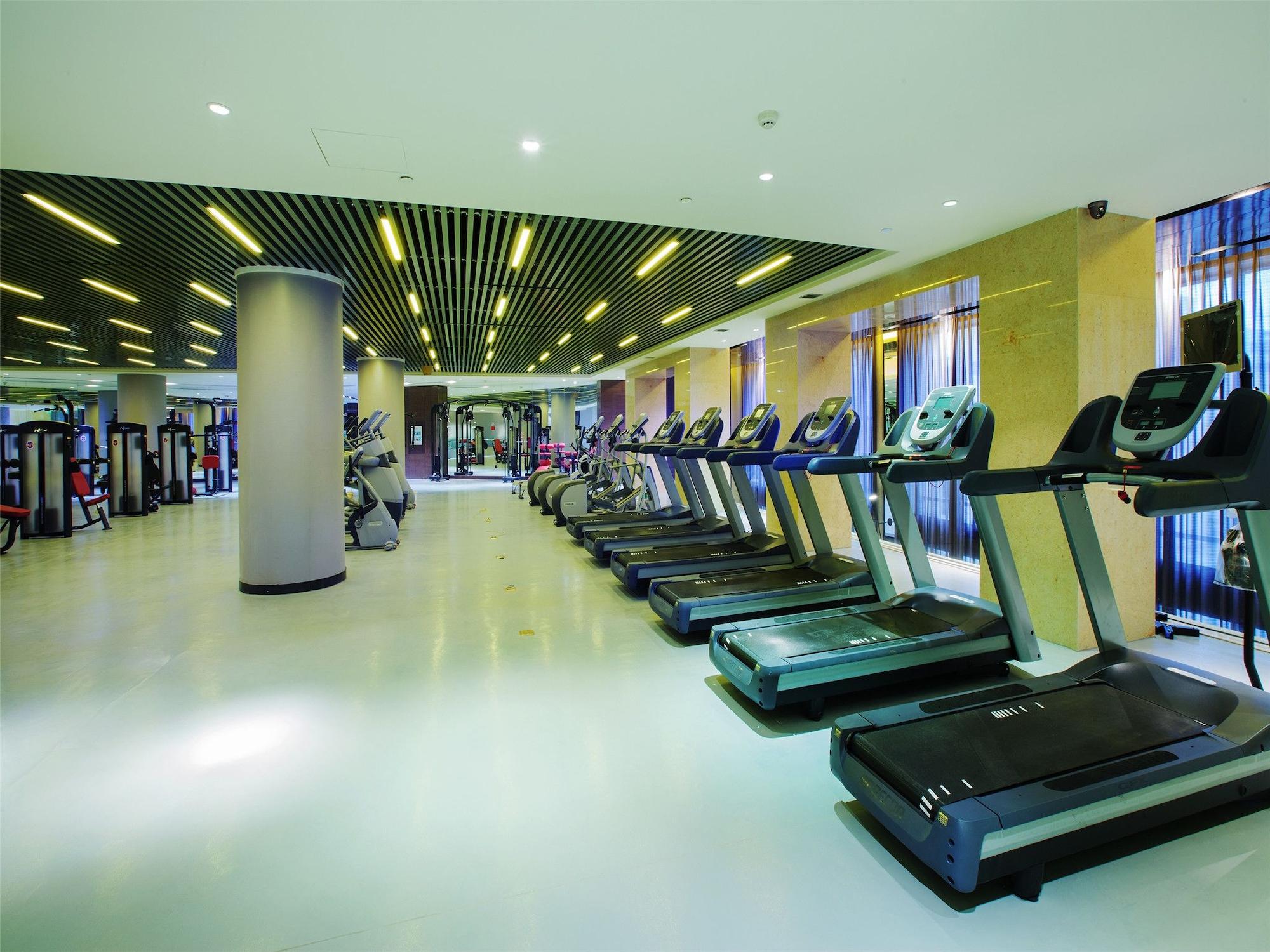 Gimnasio Universal Hotel Urumqi