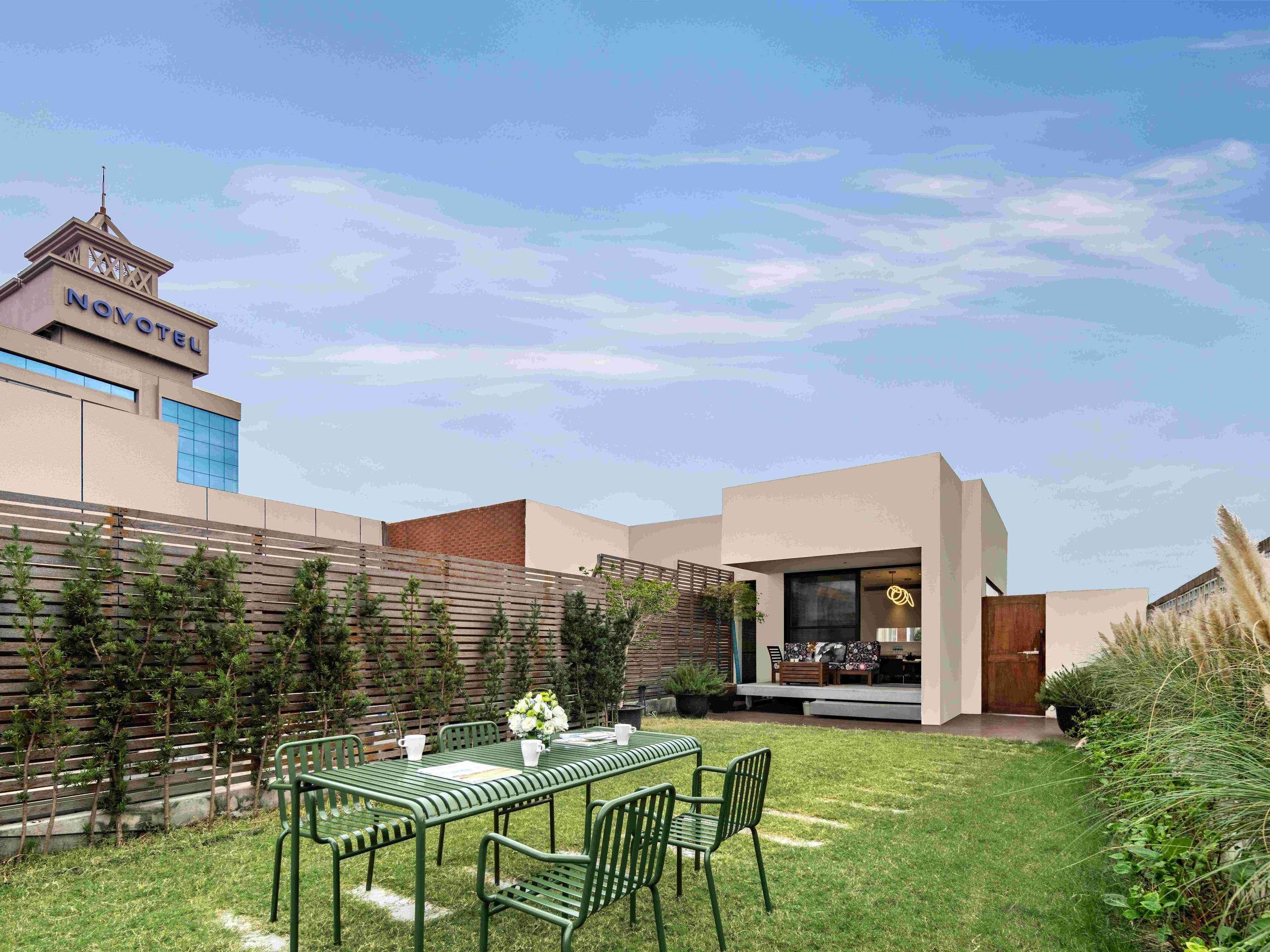 Vista Exterior Novotel Nantong Center