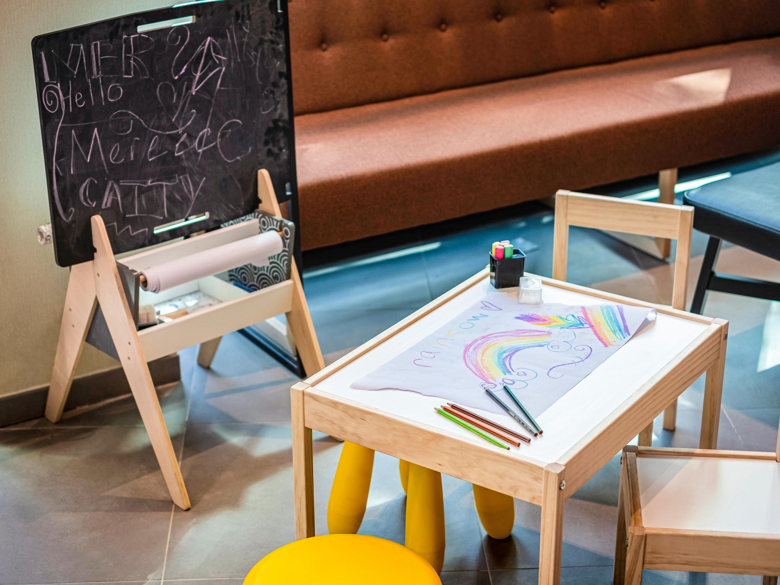 Vista Lobby ibis Styles Paris Meteor Avenue d'Italie