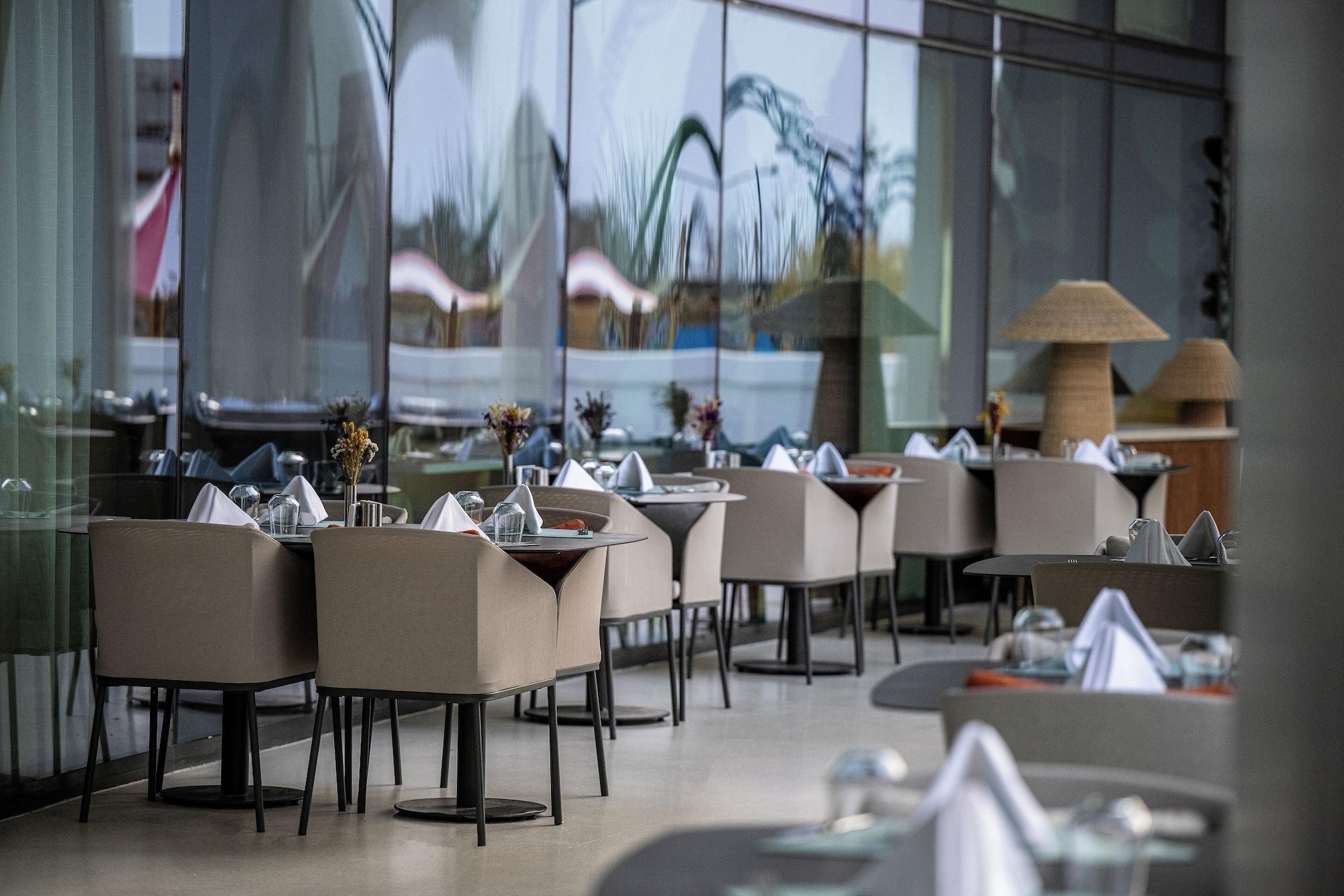 Restaurant The Land of Legends Nickelodeon Hotels Antalya