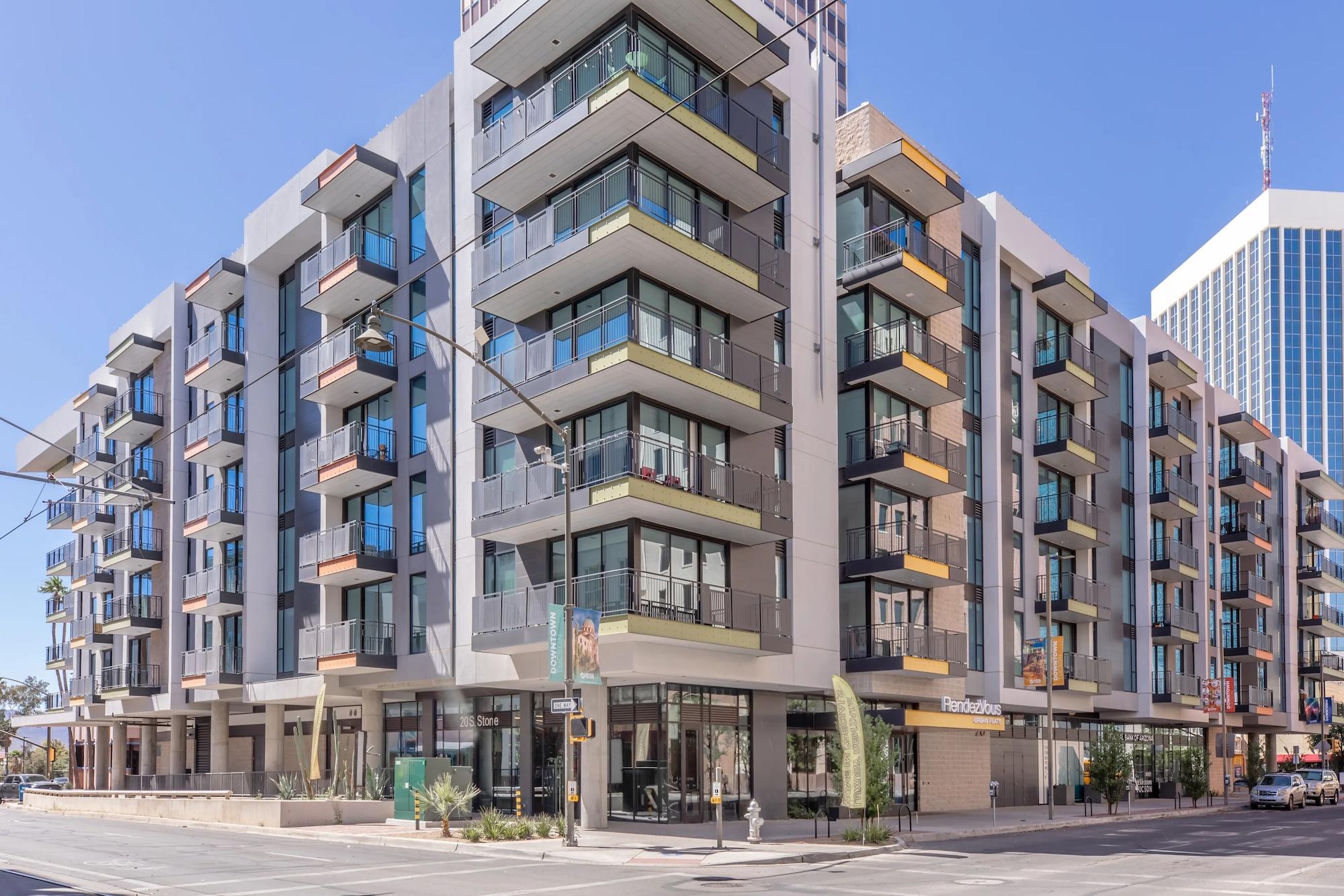 Varios Landing Apartments near Tucson Convention Center