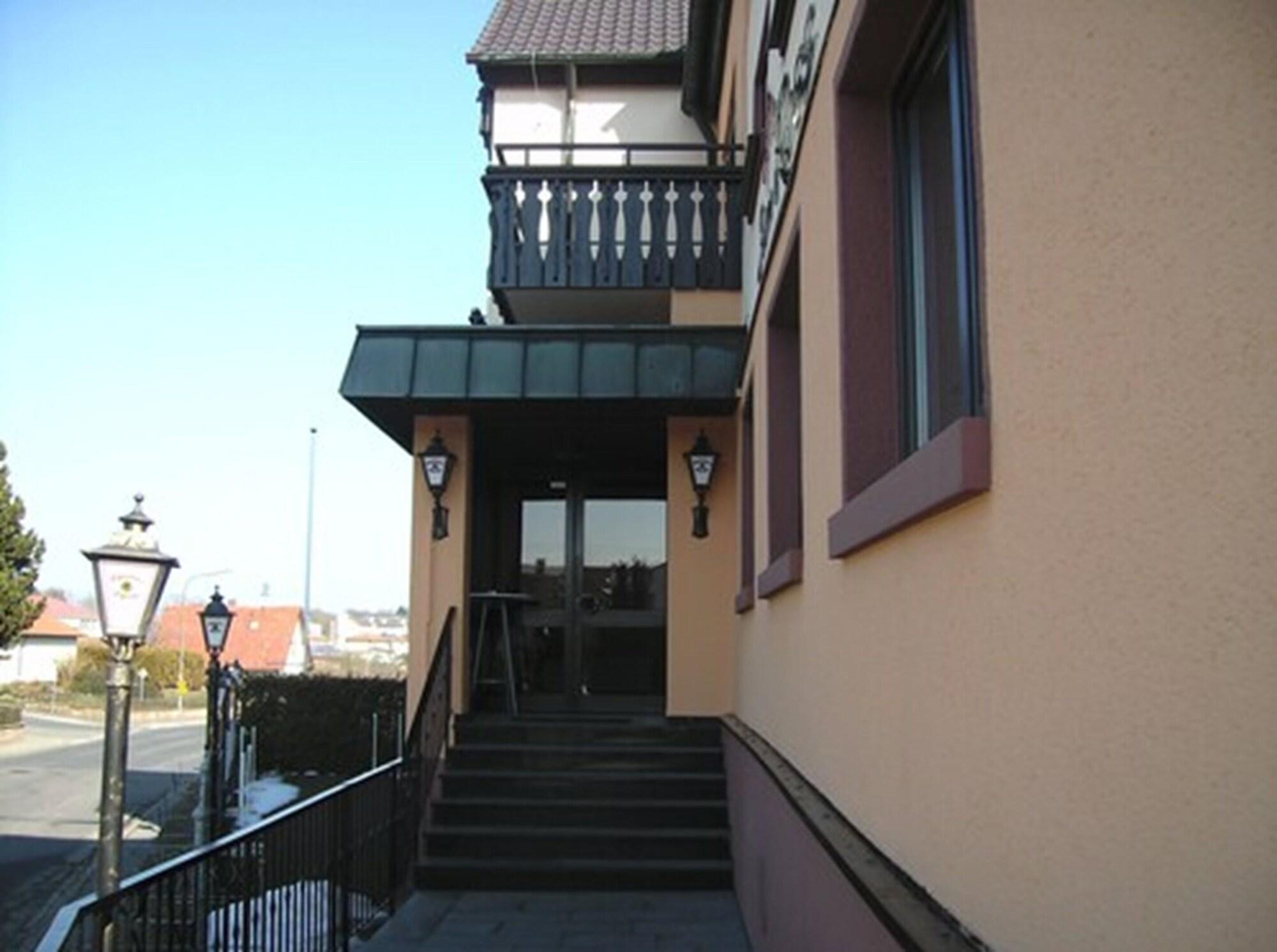 Vista Exterior Gasthof Hotel Zum Ross