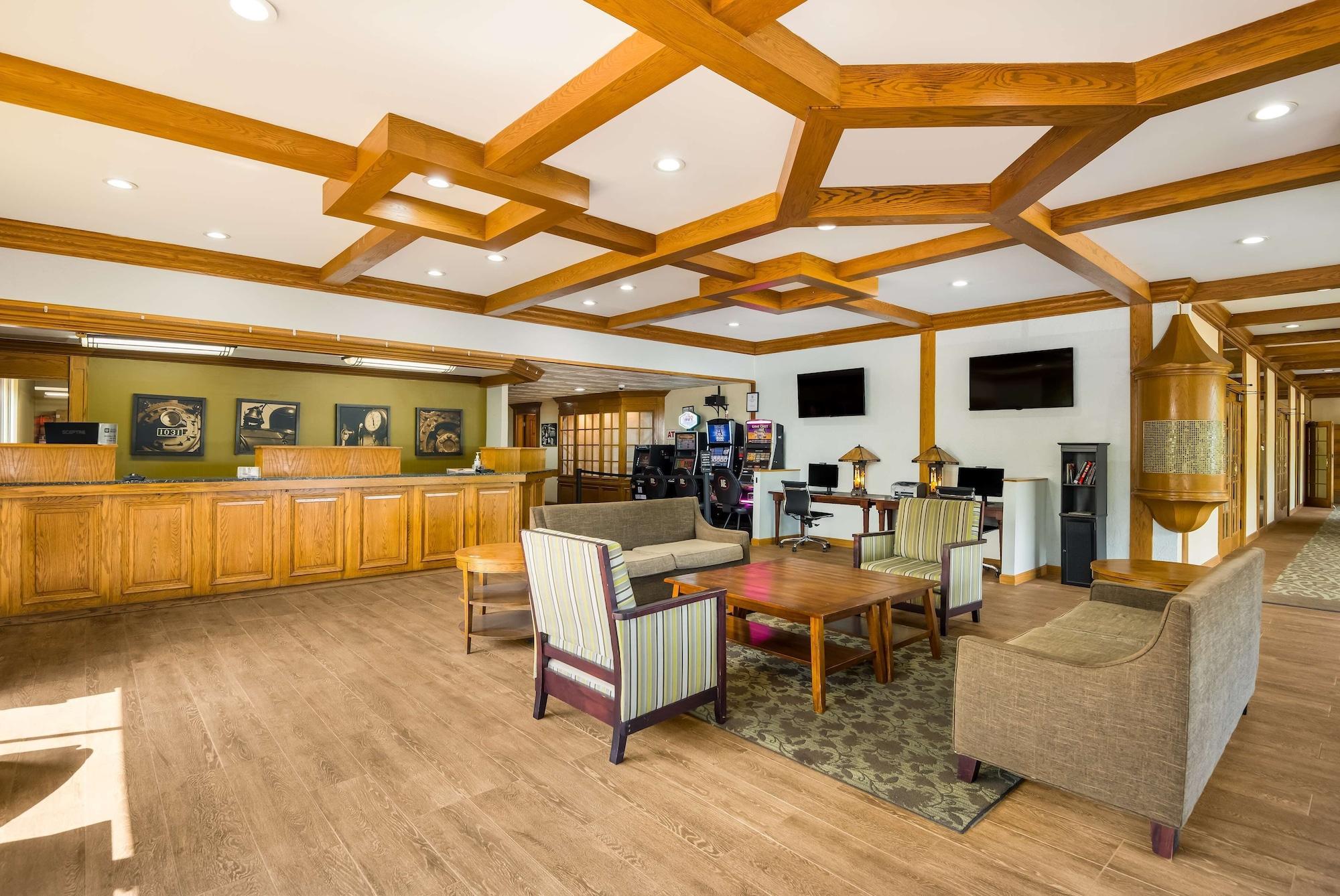 Vista Lobby Best Western Prairie Inn & Conference Center