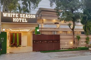 Alojamiento - Hotel White Season Gulberg