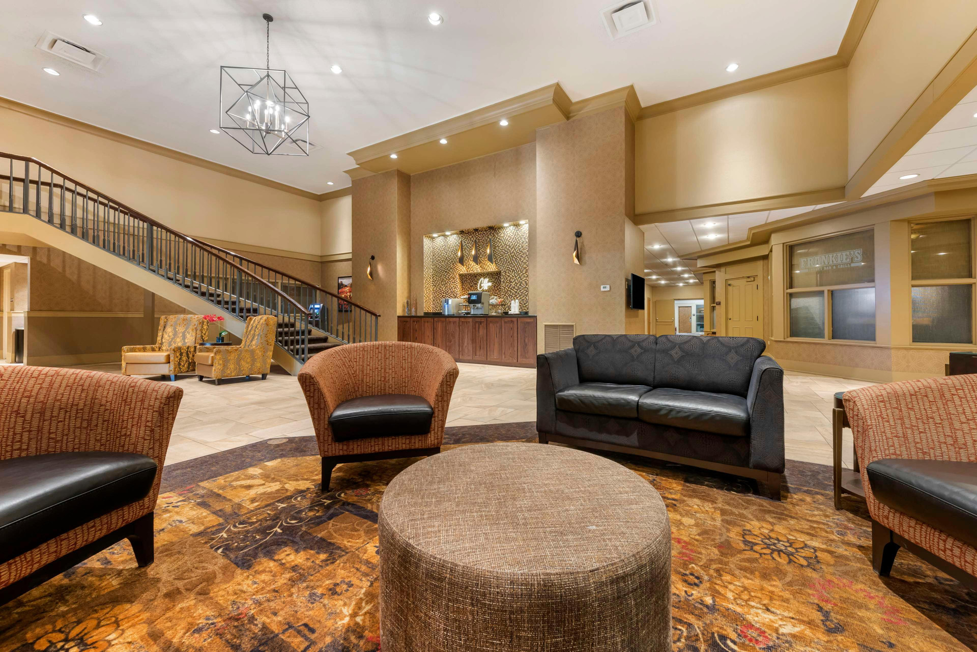 Vista Lobby Best Western Plus Ramkota Hotel