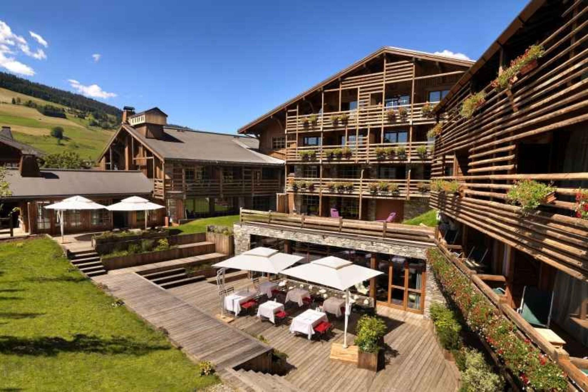 Varios Le M de Megève