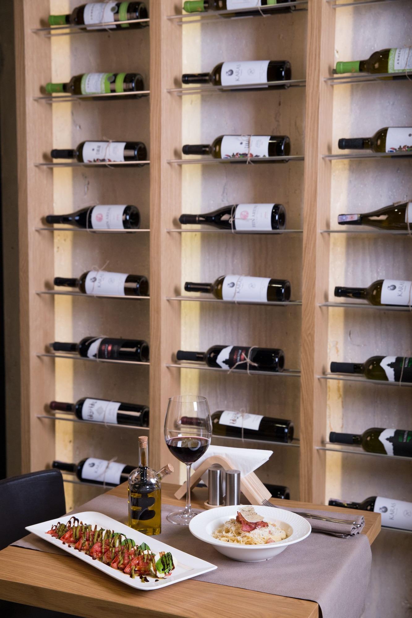 Bar/Salón Nova Hotel Yerevan