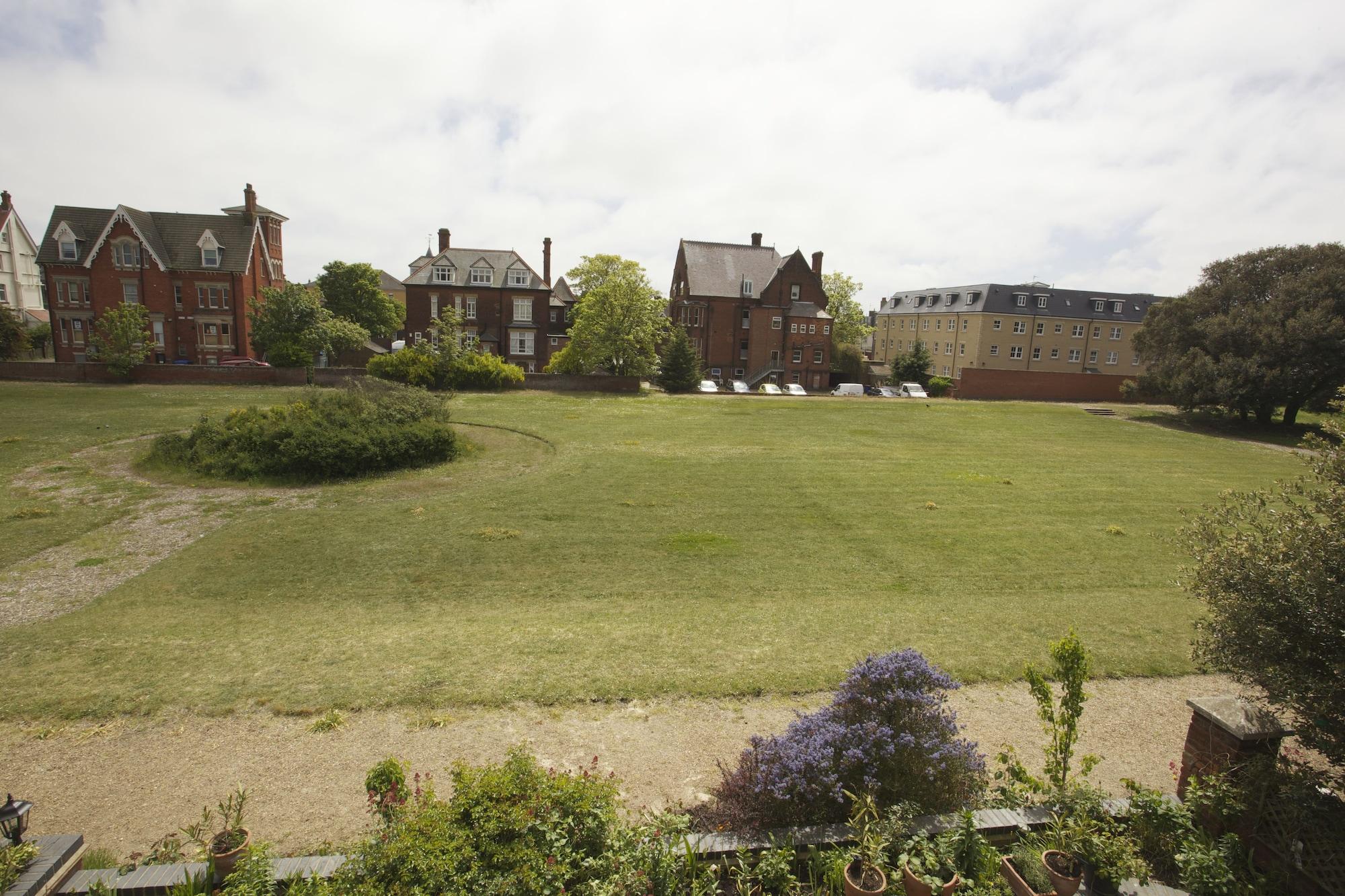 Vista Exterior Barons Court