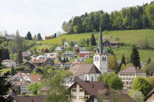 Alojamiento - Hotel und Spezialitätenrestaurant zur Linde