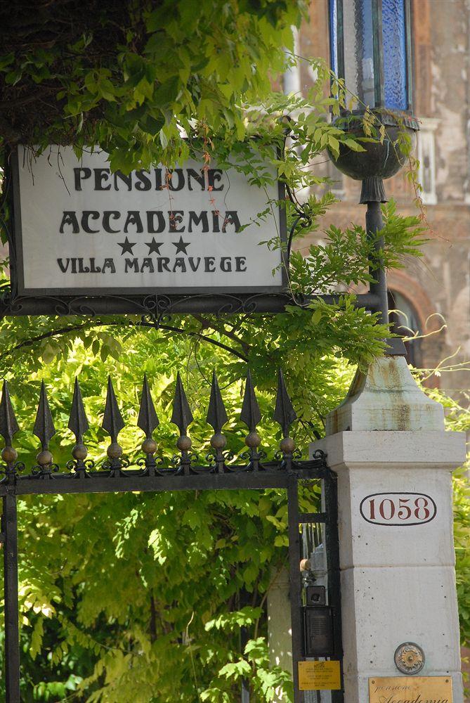 Vista Exterior Pensione Accademia Villa Maravege