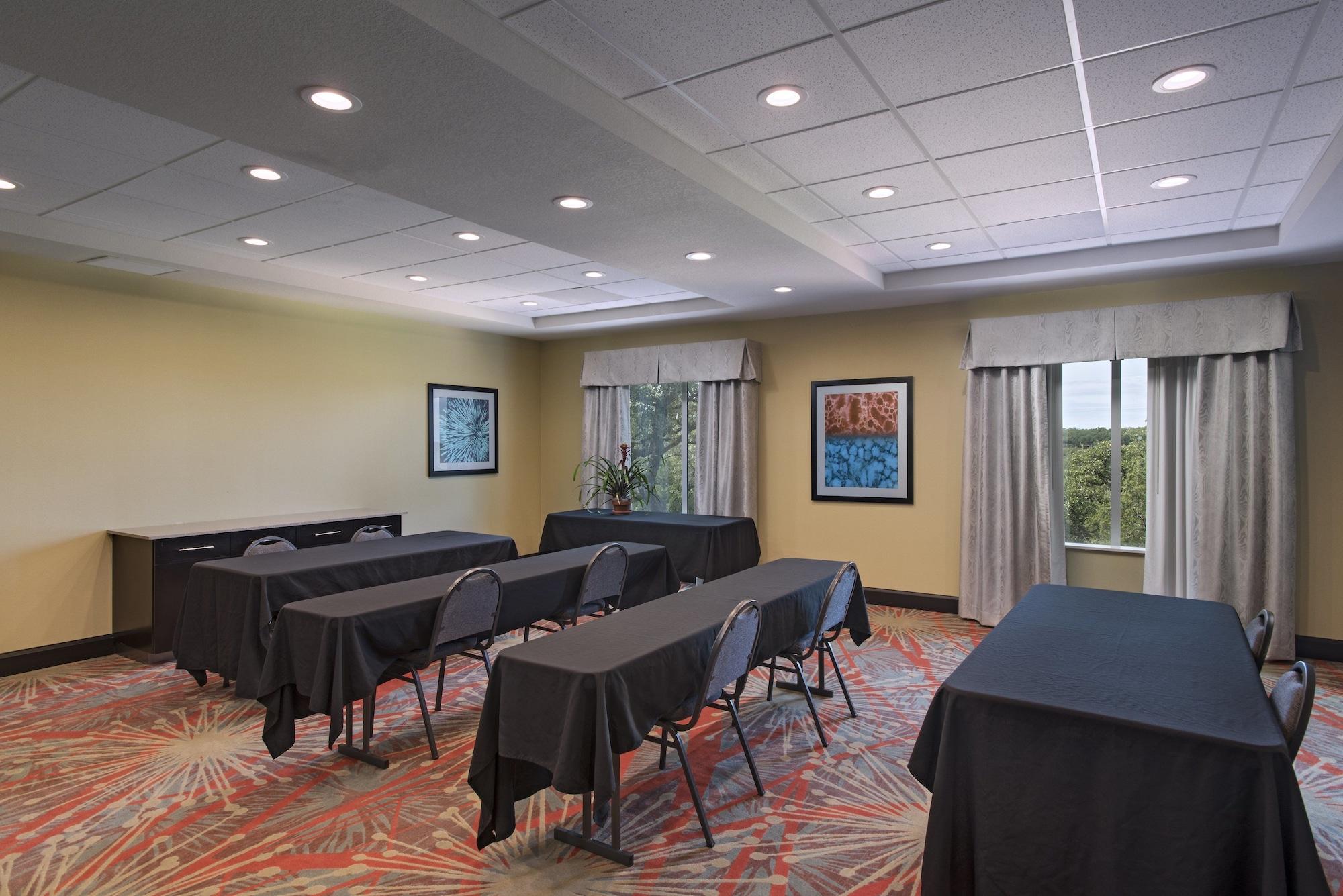 Sala de Reuniones Holiday Inn Express & Suites Austin NW - Four Points by IHG