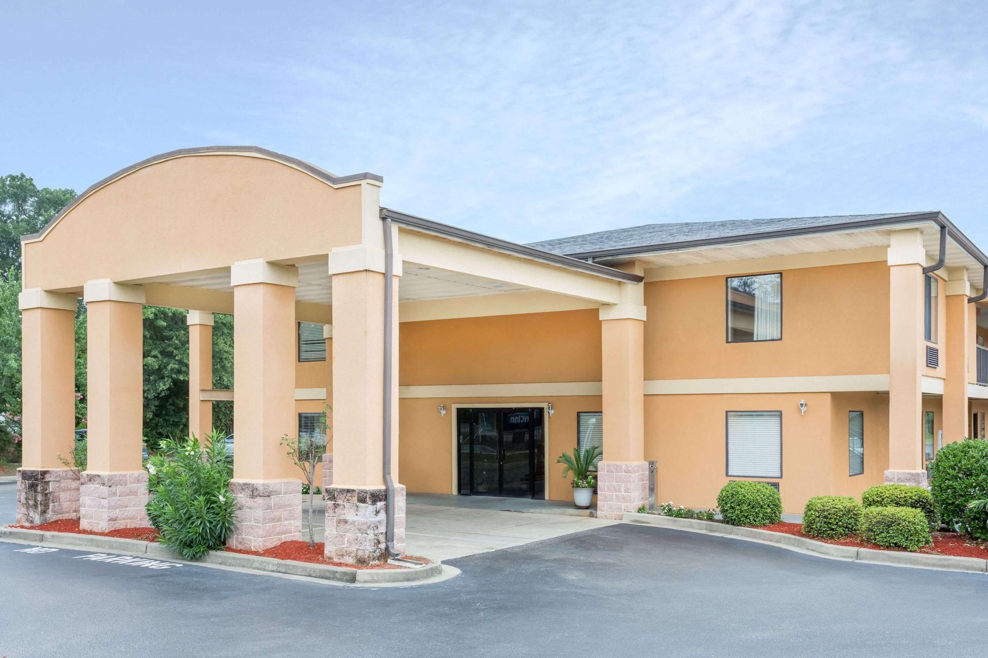 Varios Days Inn by Wyndham Blythewood North Columbia