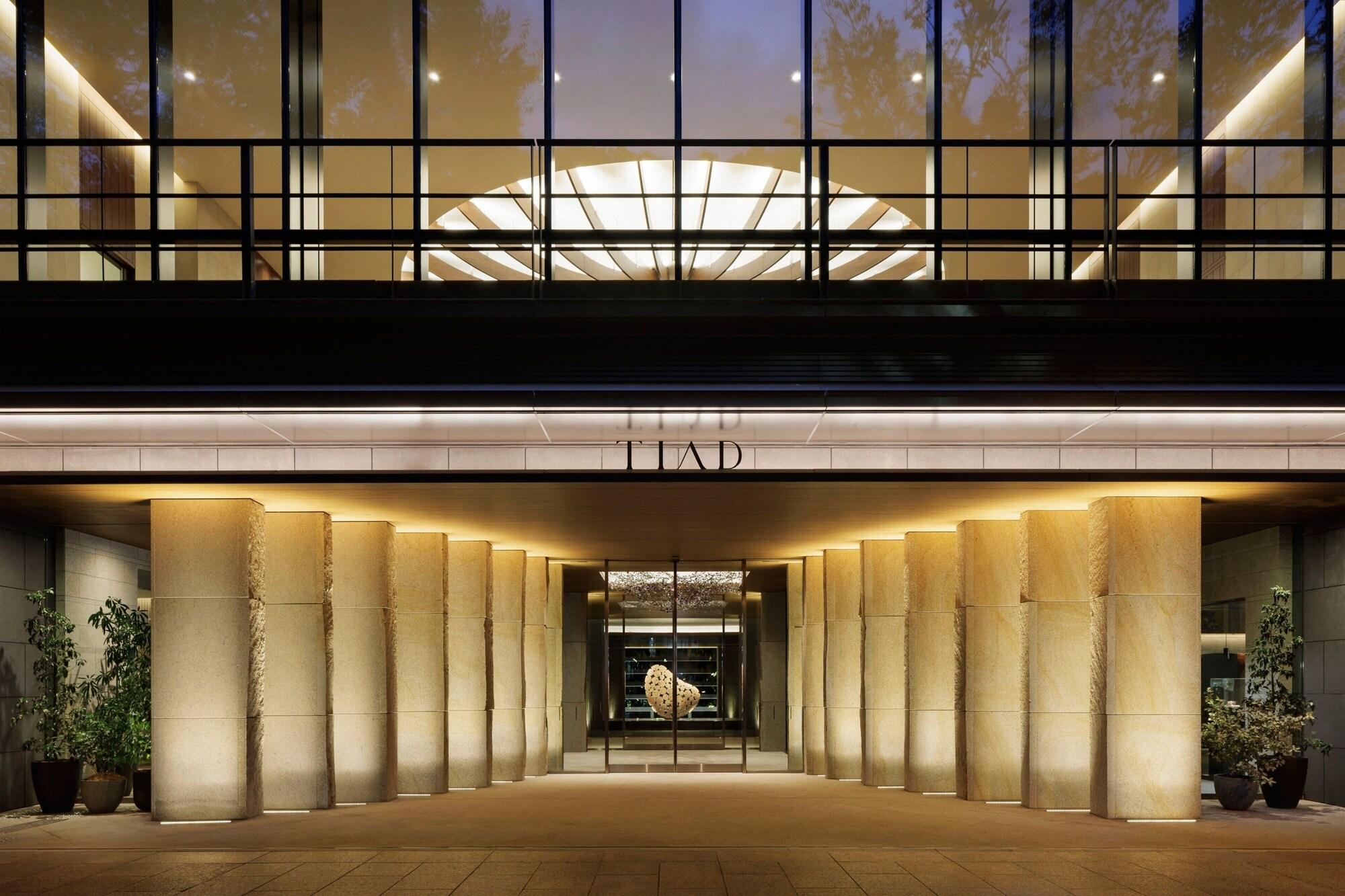 Vista Exterior Tiad, Autograph Collection