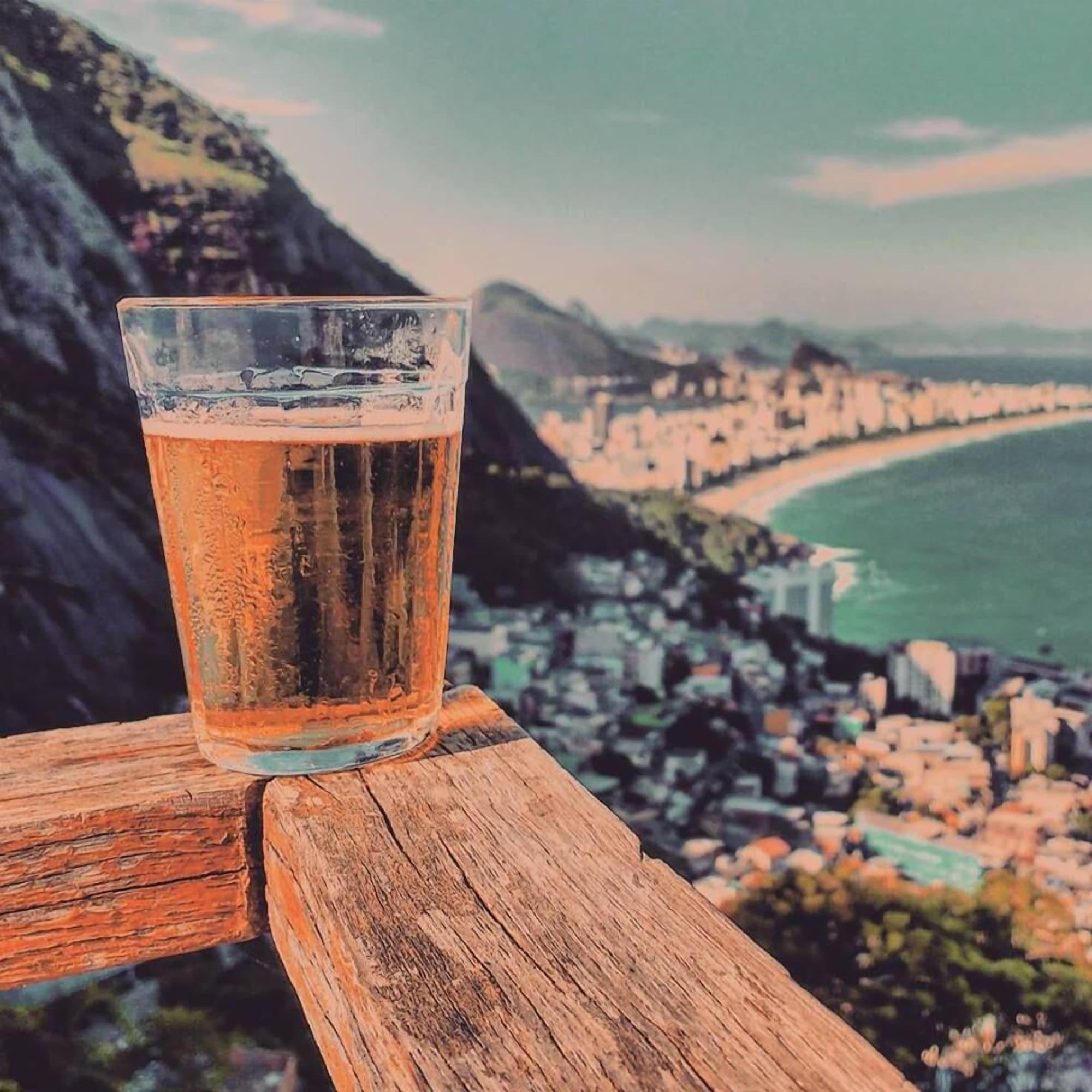 Bar/Salón Mirante do Arvrao