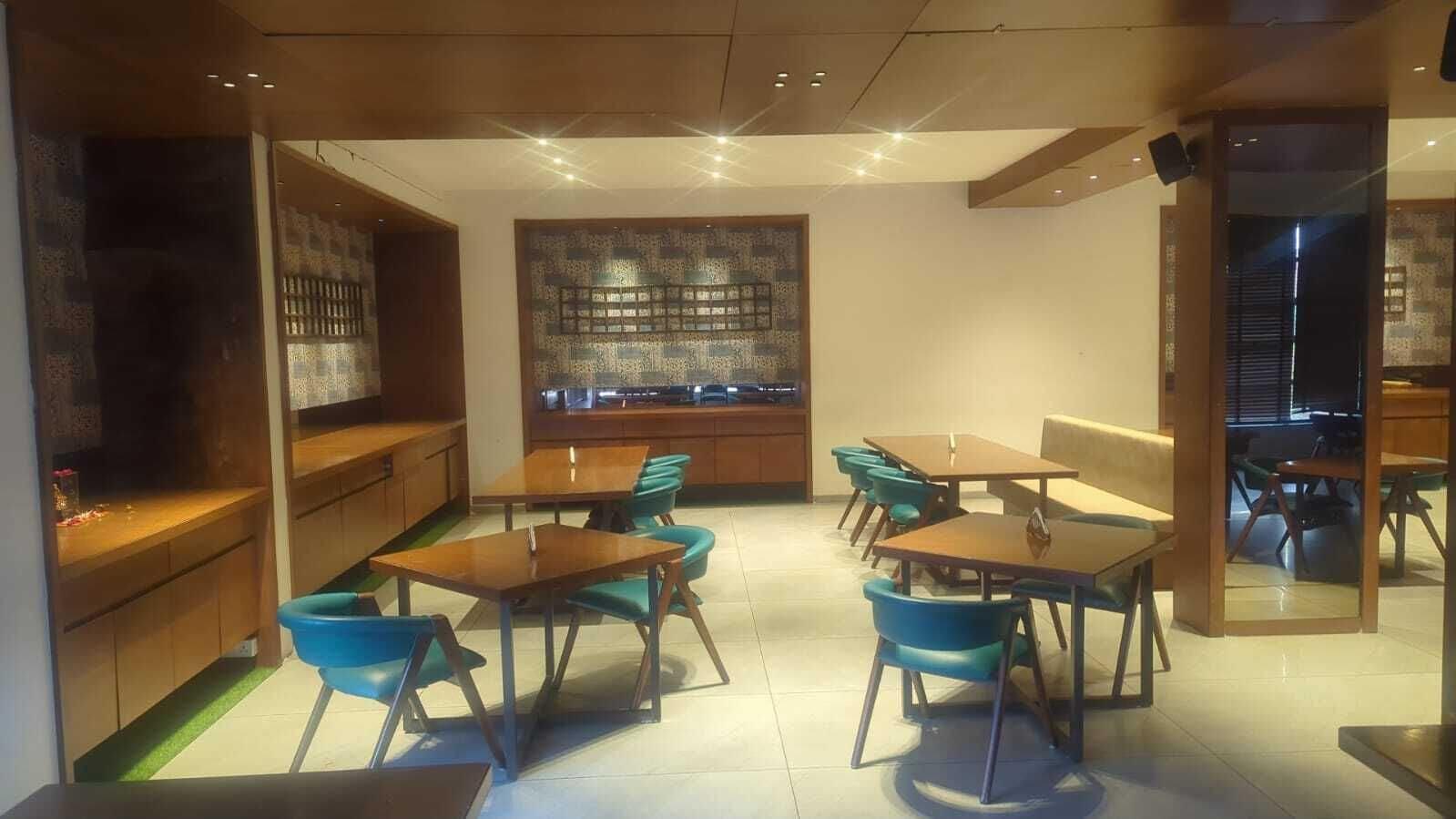 Restaurant The Pramukh Hotel
