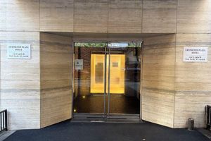 Alojamiento - Lexington Plaza Hotel