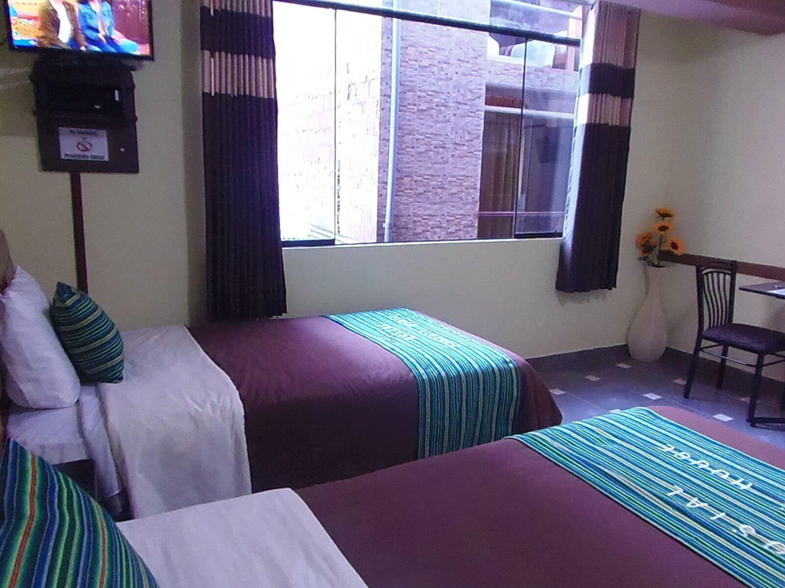 Varios Hostal Pablos House