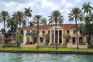 Actividad - Miami Skyline Cruise and Double-Decker Bus Tour with Everglades Boat Trip