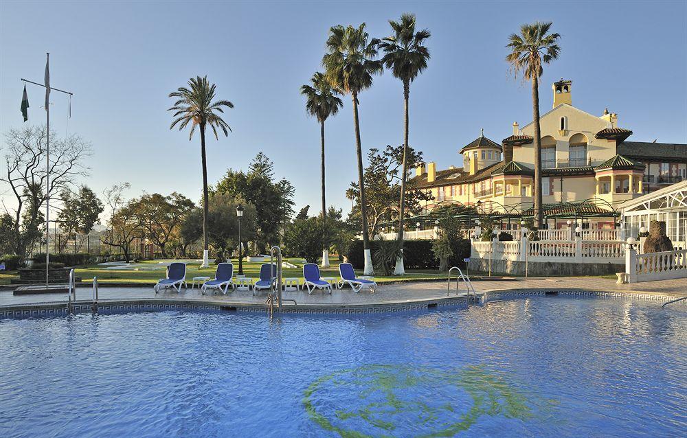 Vista Piscina Globales Reina Cristina