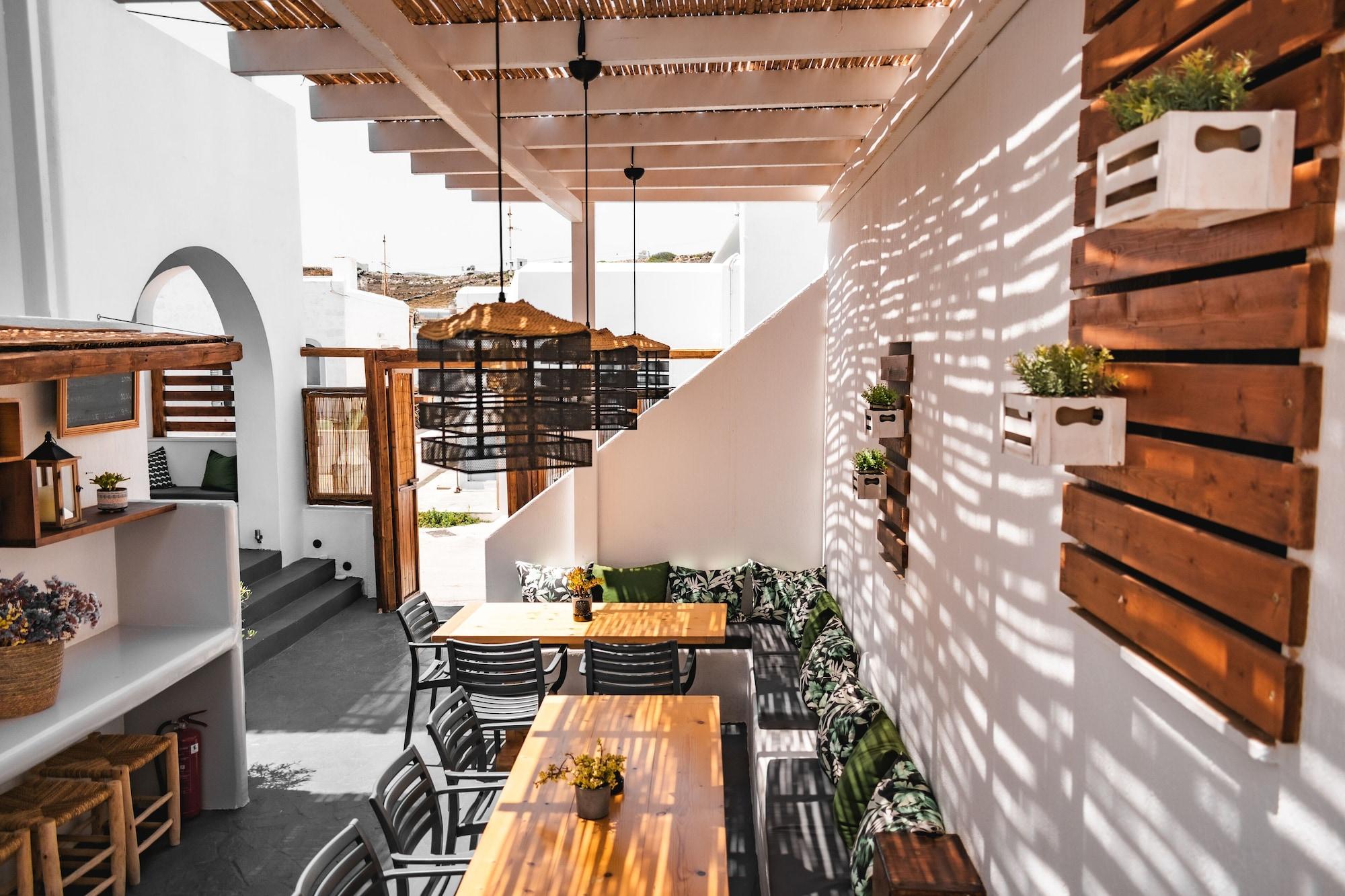 Restaurant Piperaki Project Paros