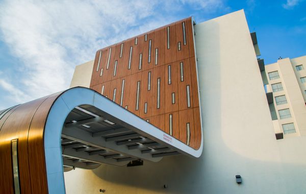 Holiday Inn Guadalajara Patria Universidad by IHG - Hoteles cerca de Andares en Guadalajara