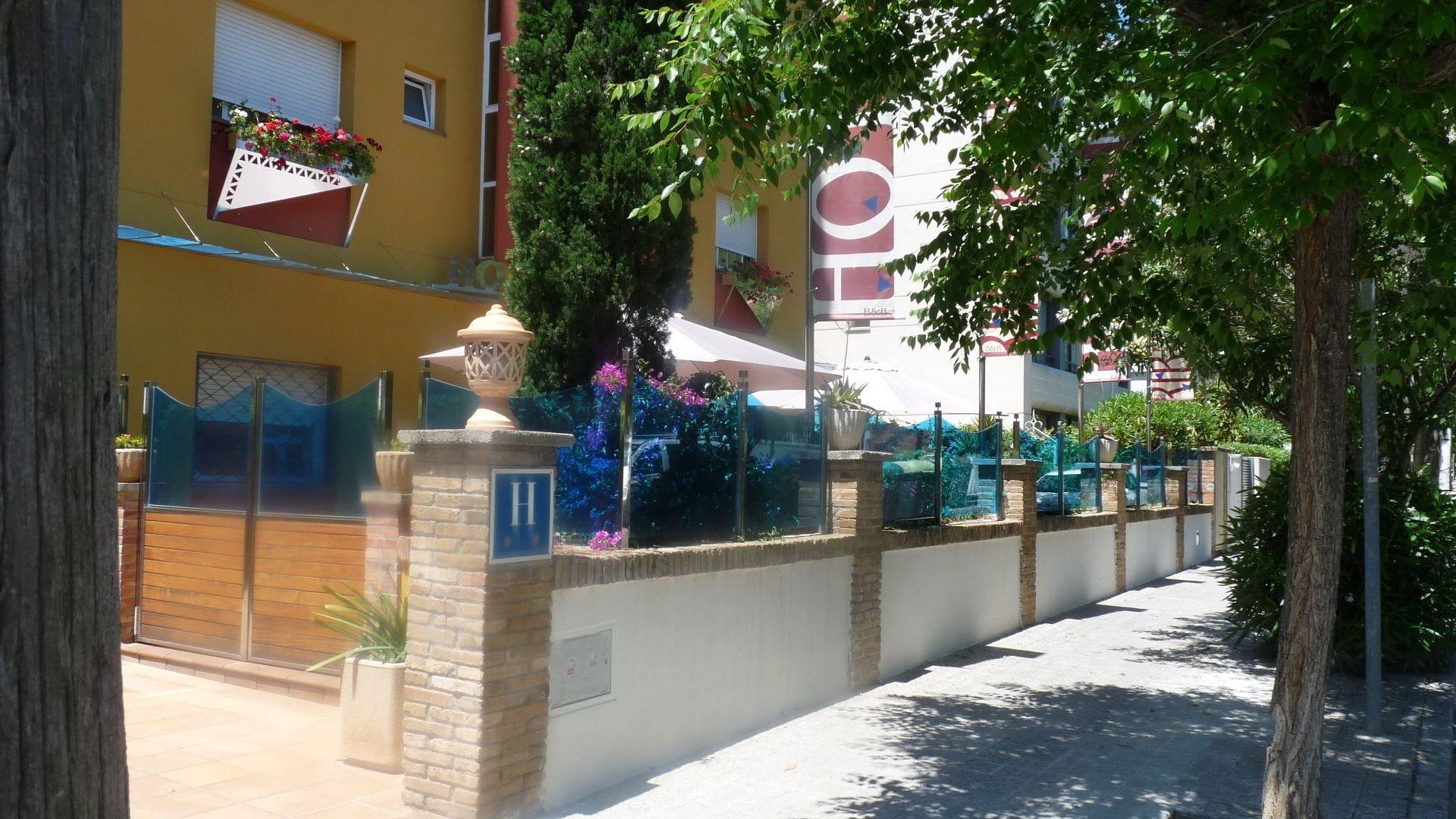 Vista Exterior Hotel Ribes Roges