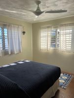 Alquiler Vacacional - Charming 1 bdr in LAIE
Private yard and entrance! 5 minute walk to Hukilau beach