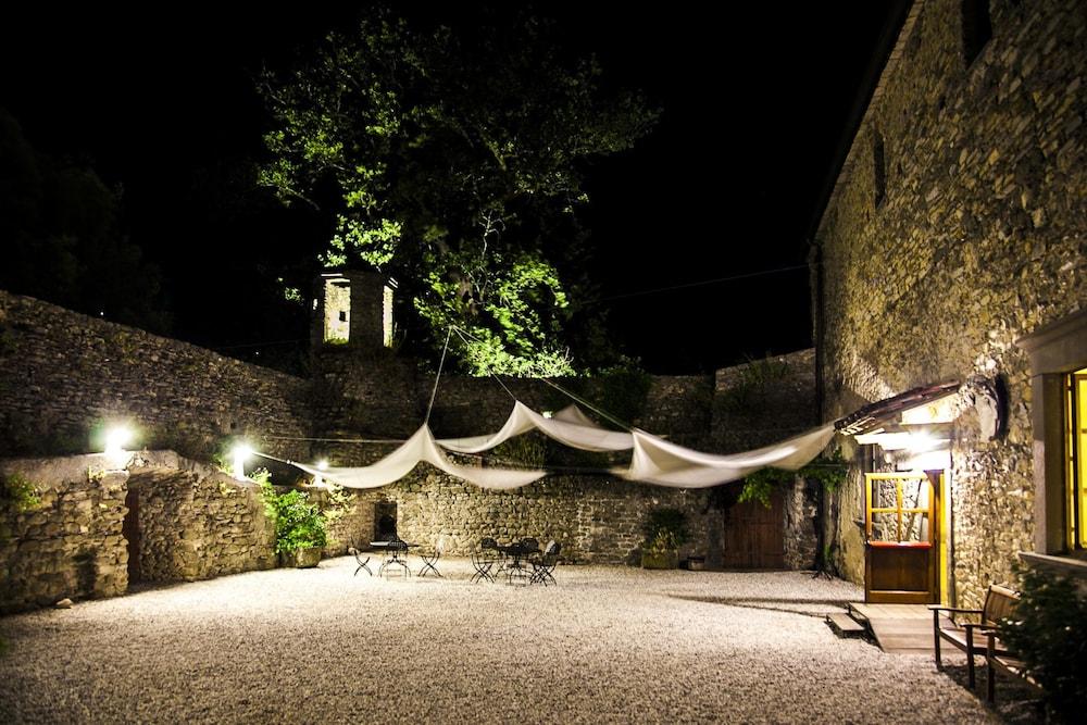 Varios Casteldelpiano Agriturismo & Cantina