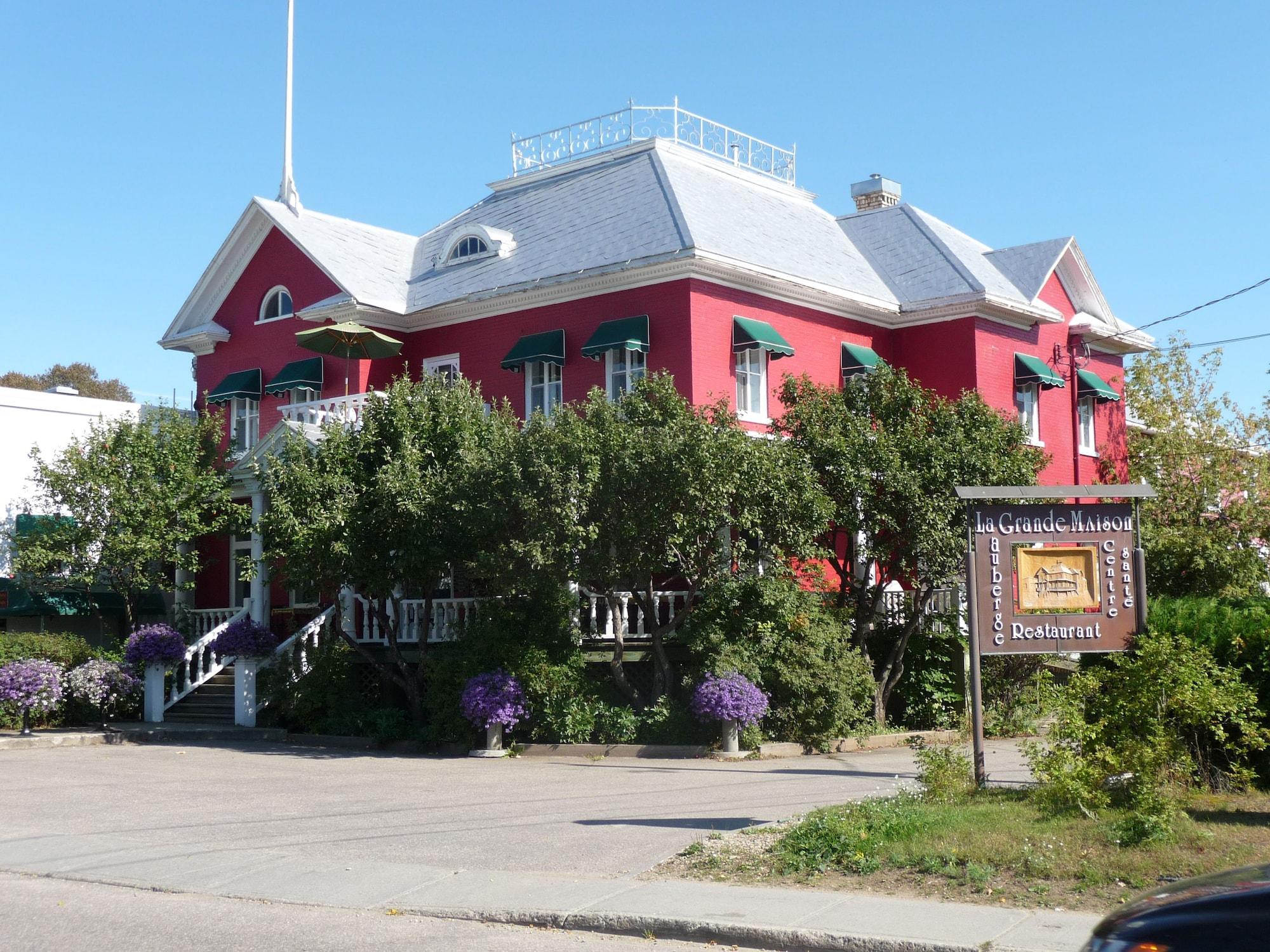 Vista Exterior Auberge La Grande Maison