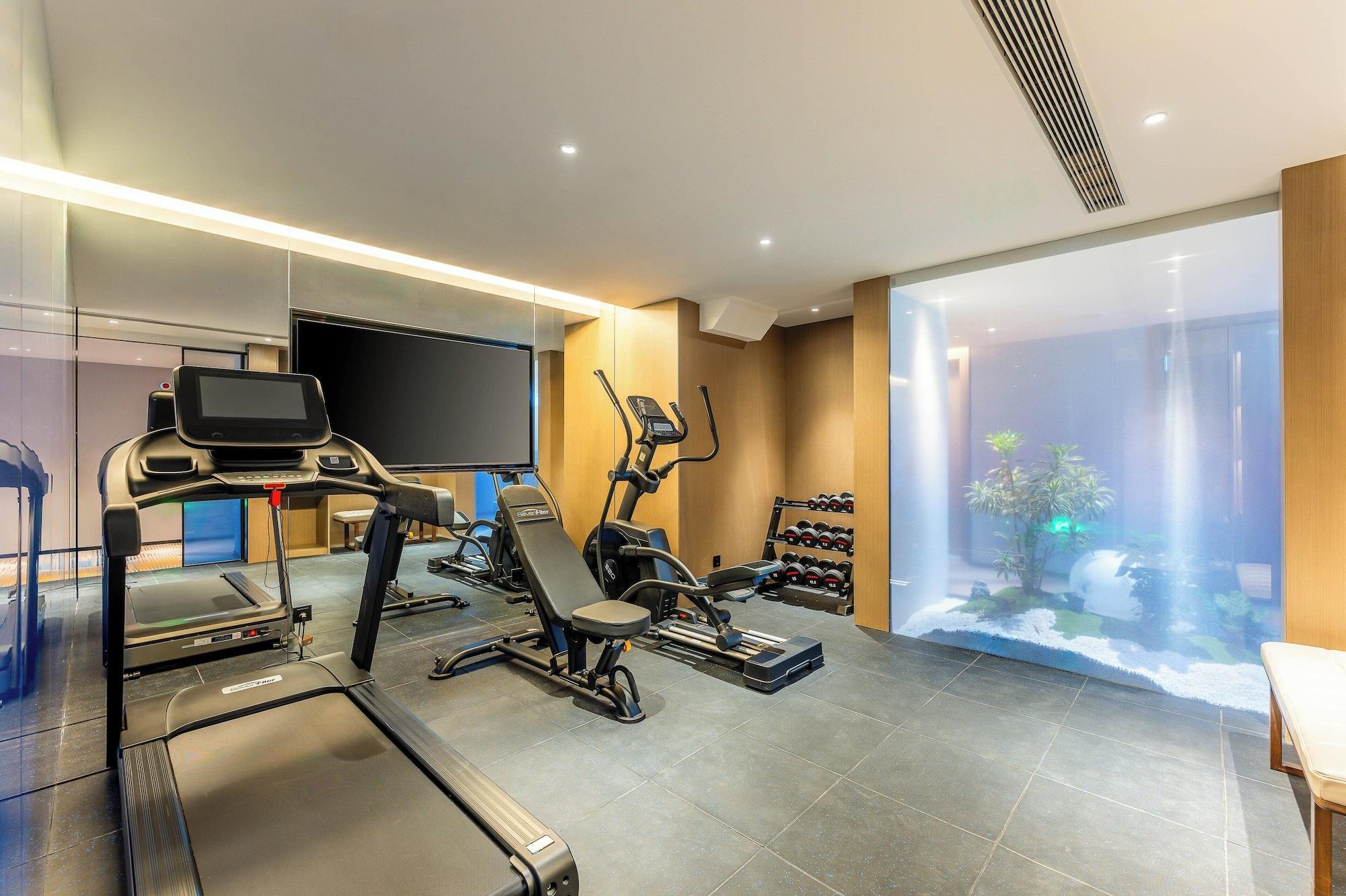 Gimnasio Holiday Inn Express Shanghai Jing'an Temple by IHG
