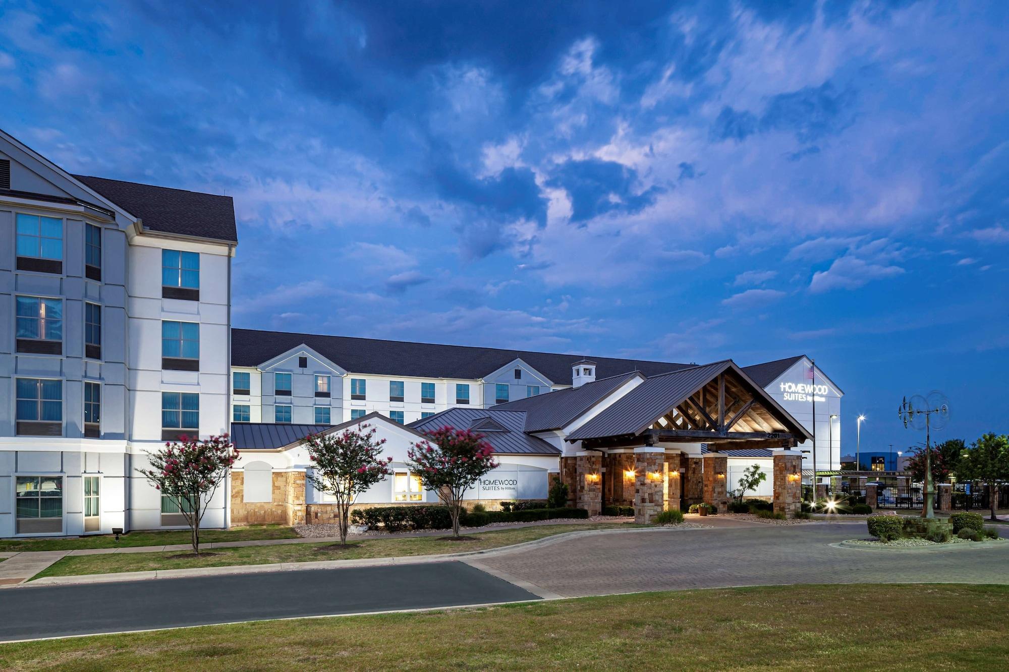 Vista Exterior Homewood Suites by Hilton Austin/Round Rock, TX