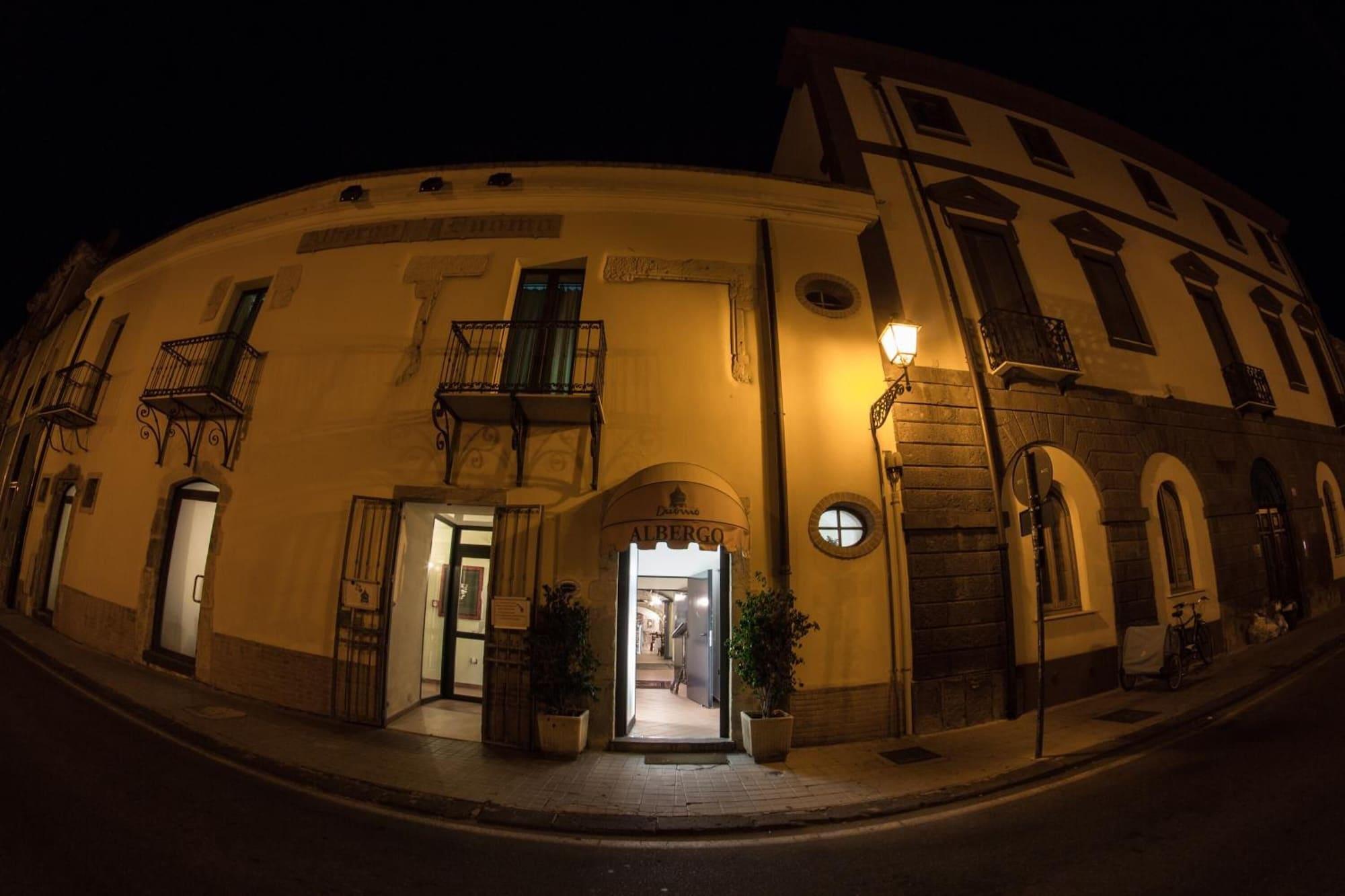 Vista Exterior Hotel Duomo