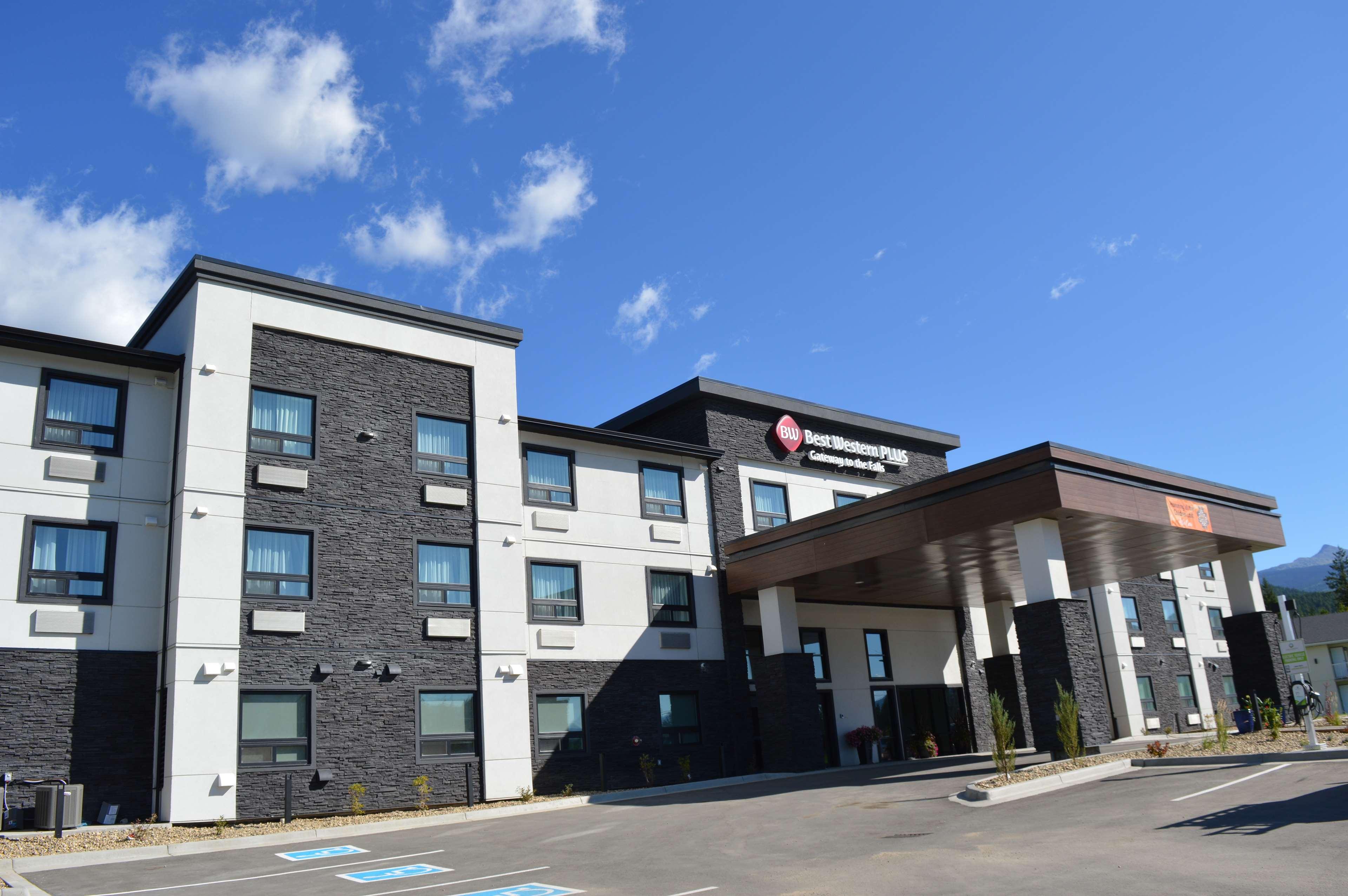Vista Exterior Best Western Plus Gateway to the Falls