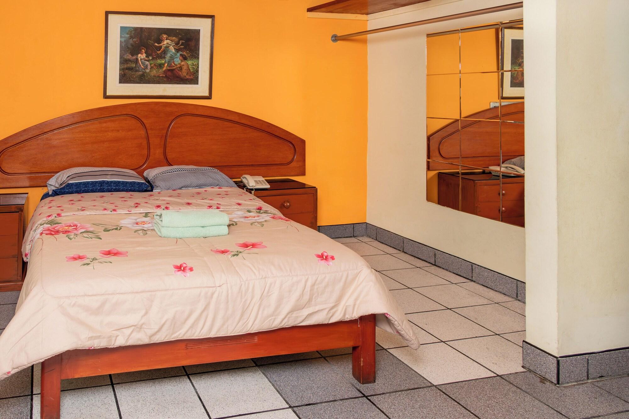 Habitación HOTEL LUZ Y LUNA