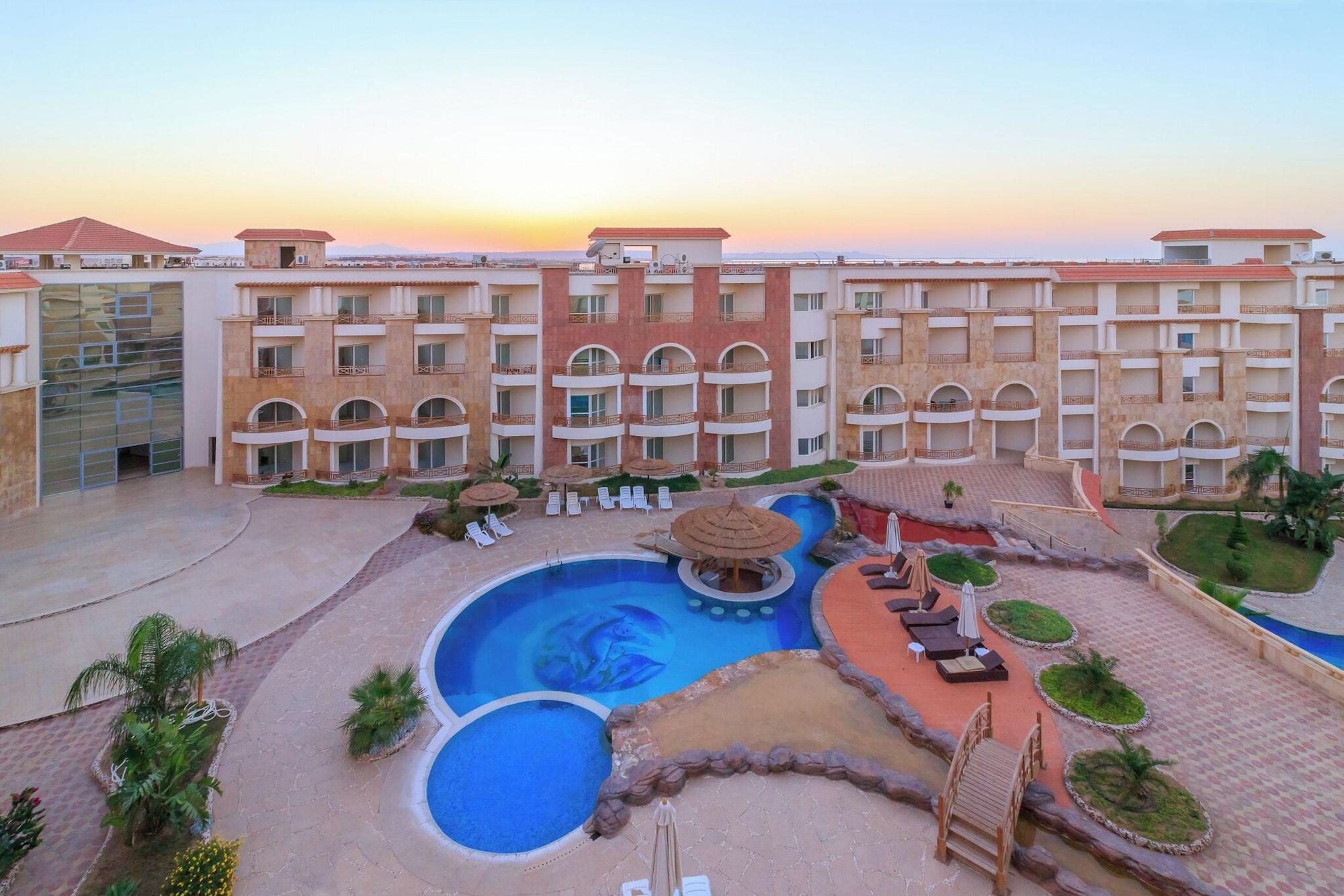 Vista Exterior Royal Beach Serviced Apartments