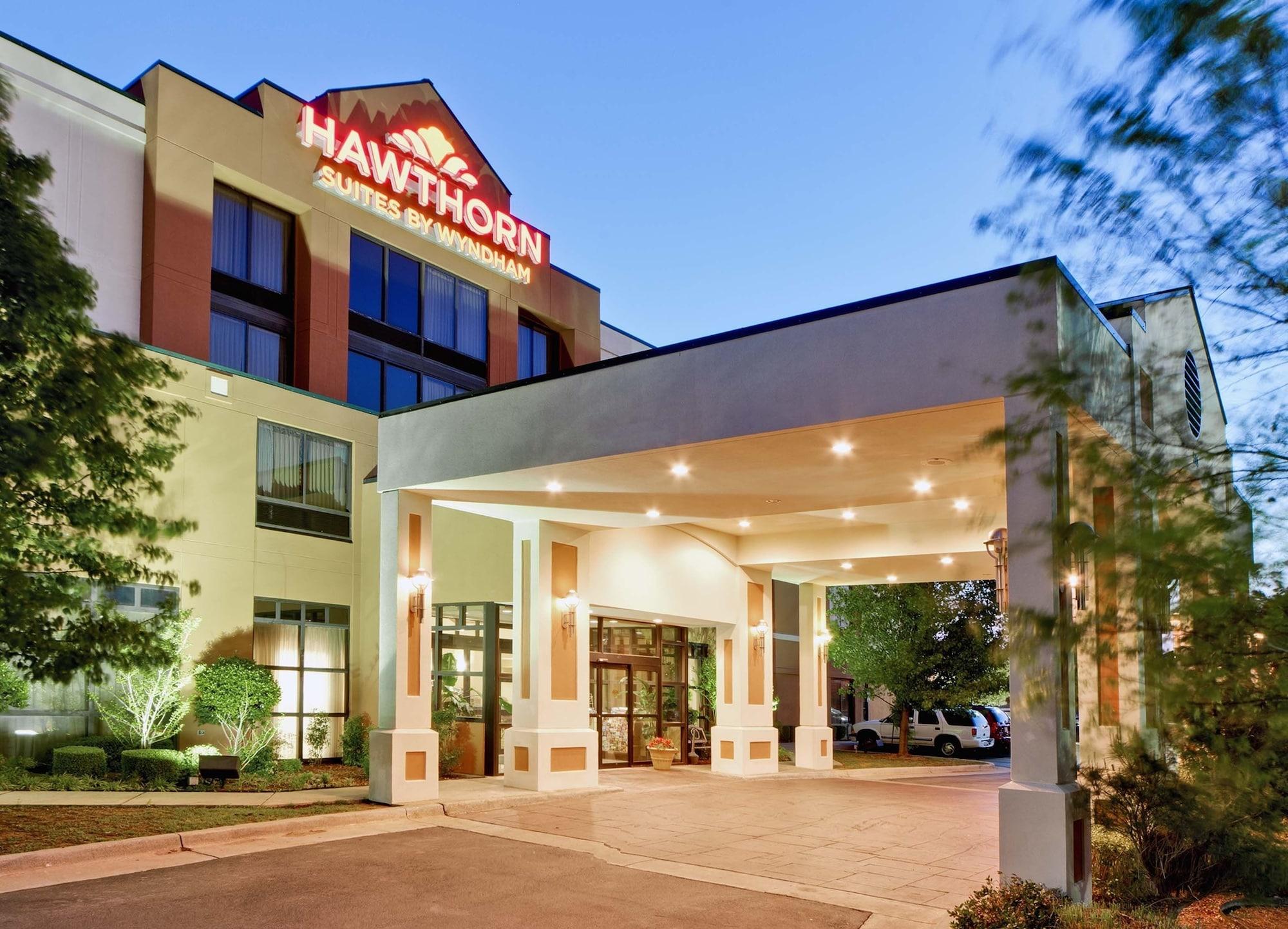 Vista Exterior Hawthorn Suites by Wyndham Midwest City Tinker AFB