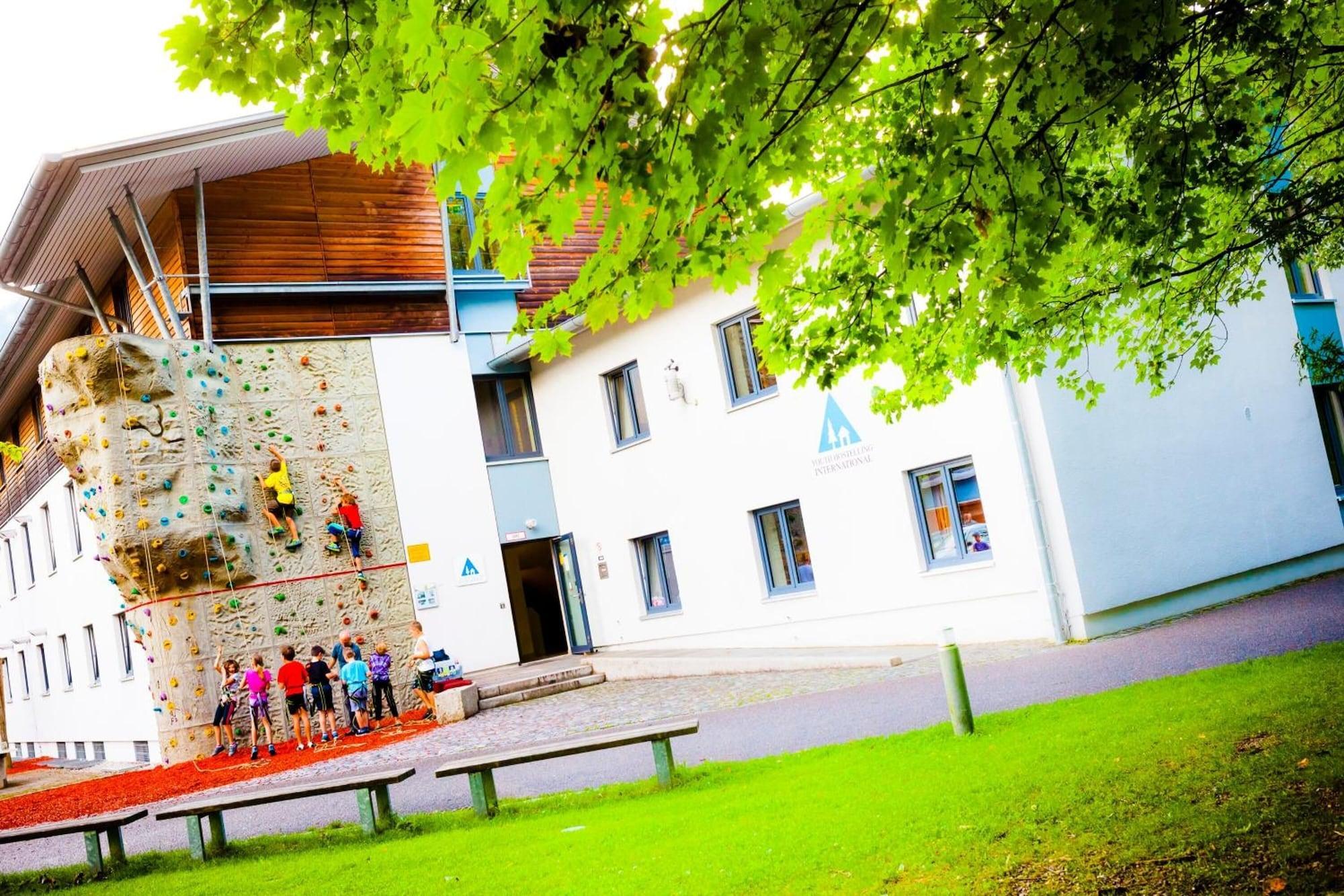 Vista Exterior DJH Garmisch- Partenkirchen - Hostel