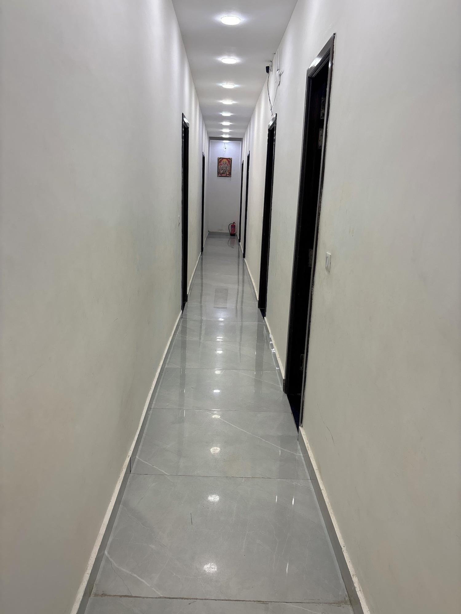 Vista Lobby Hotel KR 5Mins Walk From Golden Temple