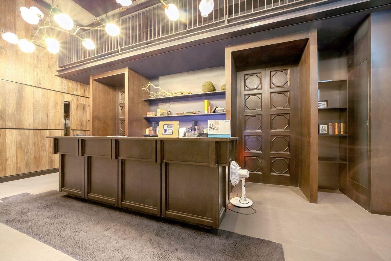 Vista Lobby JS Boutique Hotel
