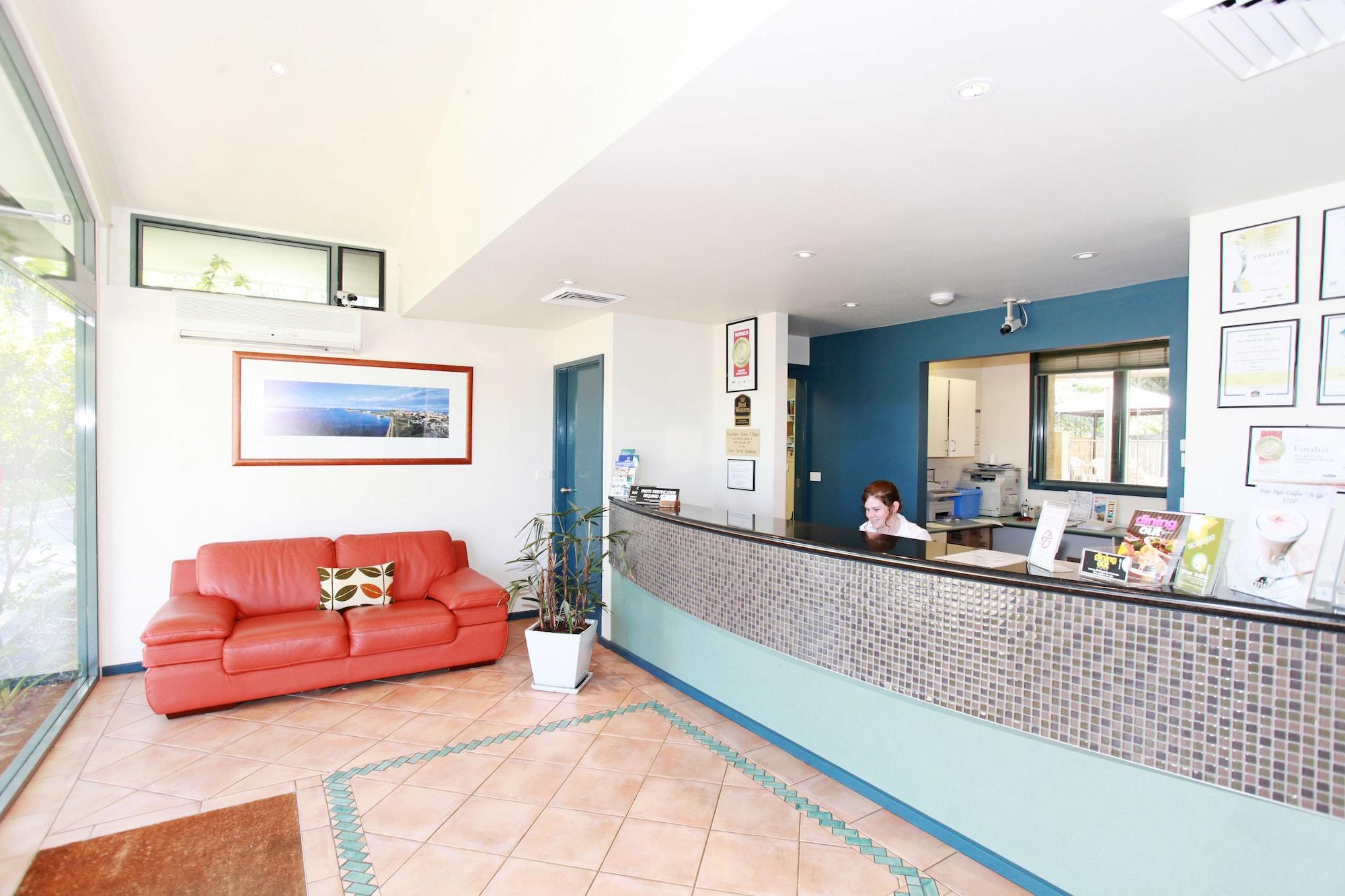 Vista Lobby Travellers Motor Village