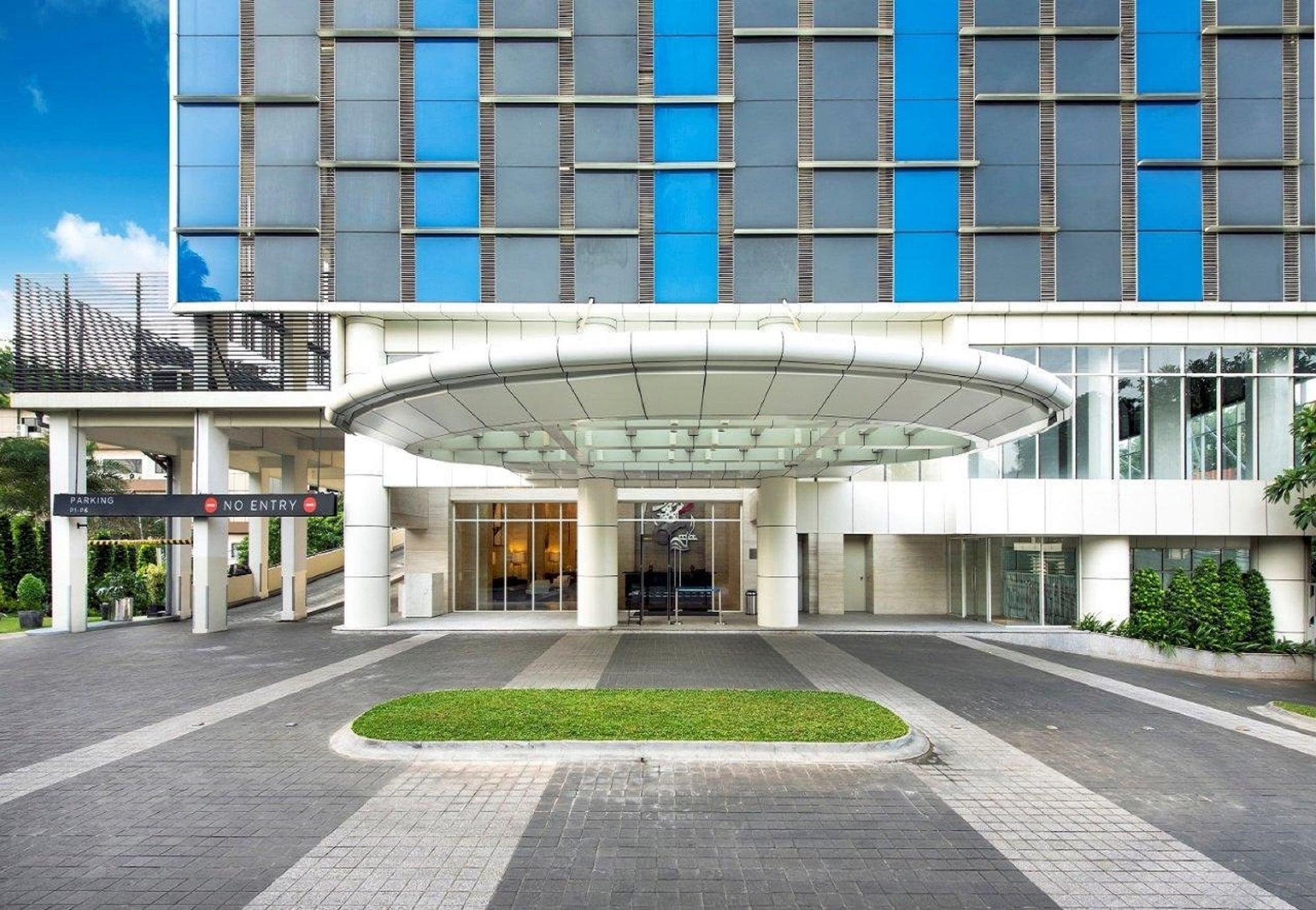 Vista Exterior Oakwood Suites La Maison Jakarta