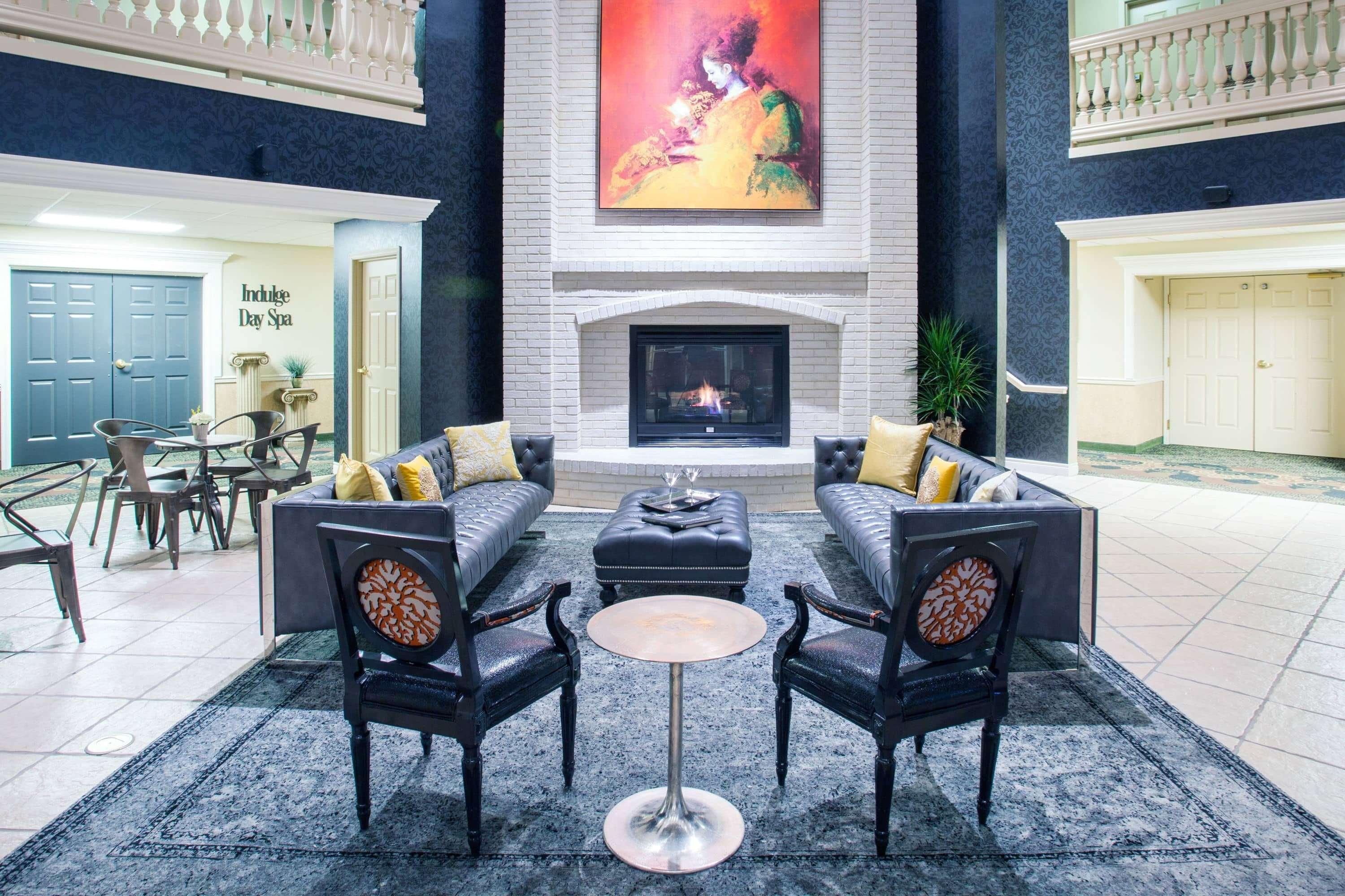 Vista Lobby Wyndham Garden Galena Hotel & Day Spa